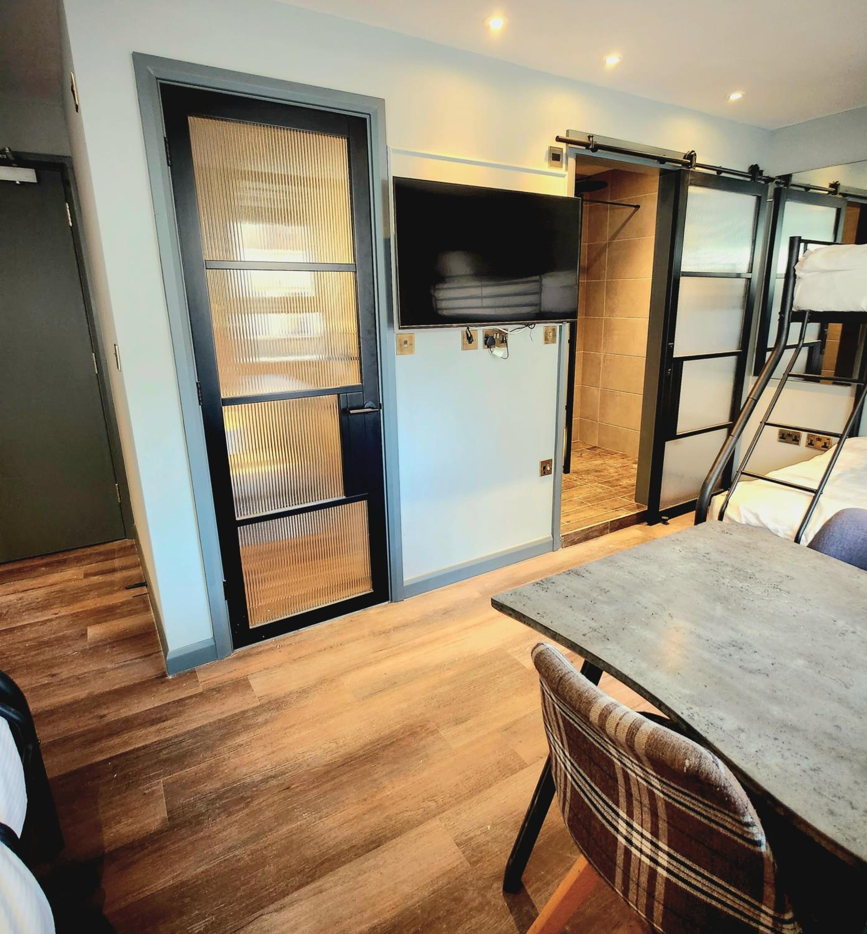 Comfort Quadruple Room - Photo 4