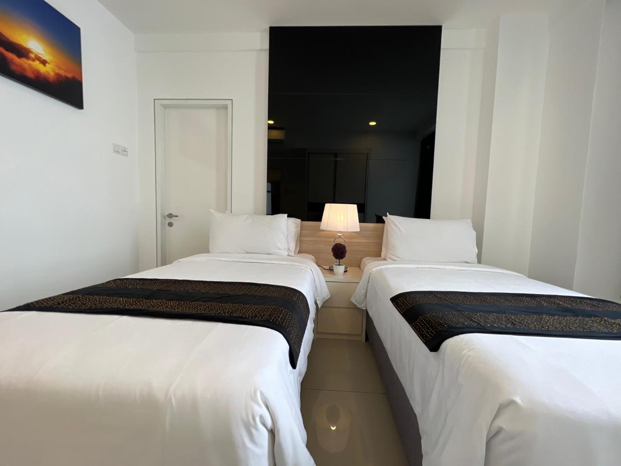 Two-Bedroom Suite - Photo 14