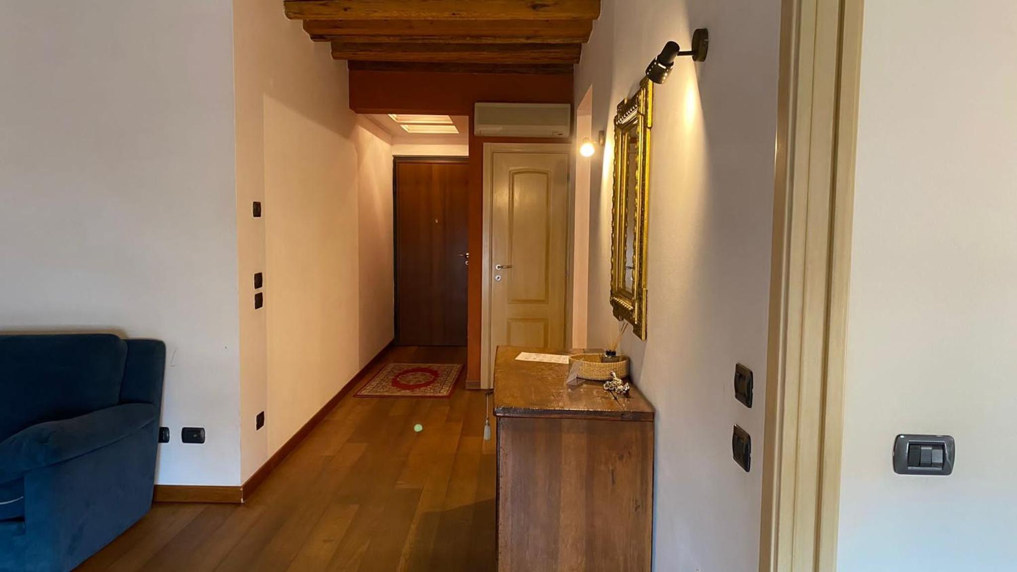 One-Bedroom Apartment - Photo 5