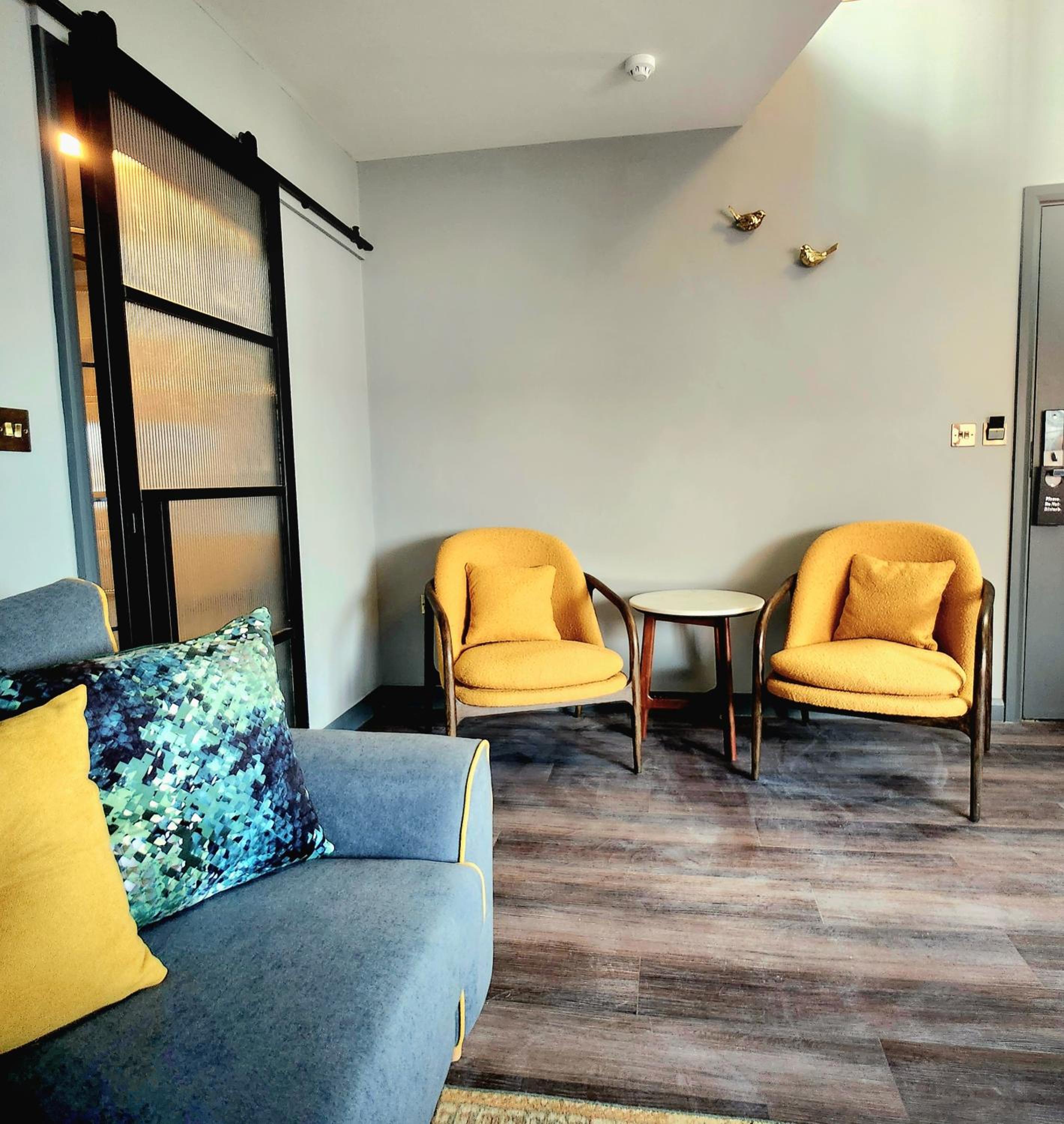Superior King Suite photo 3