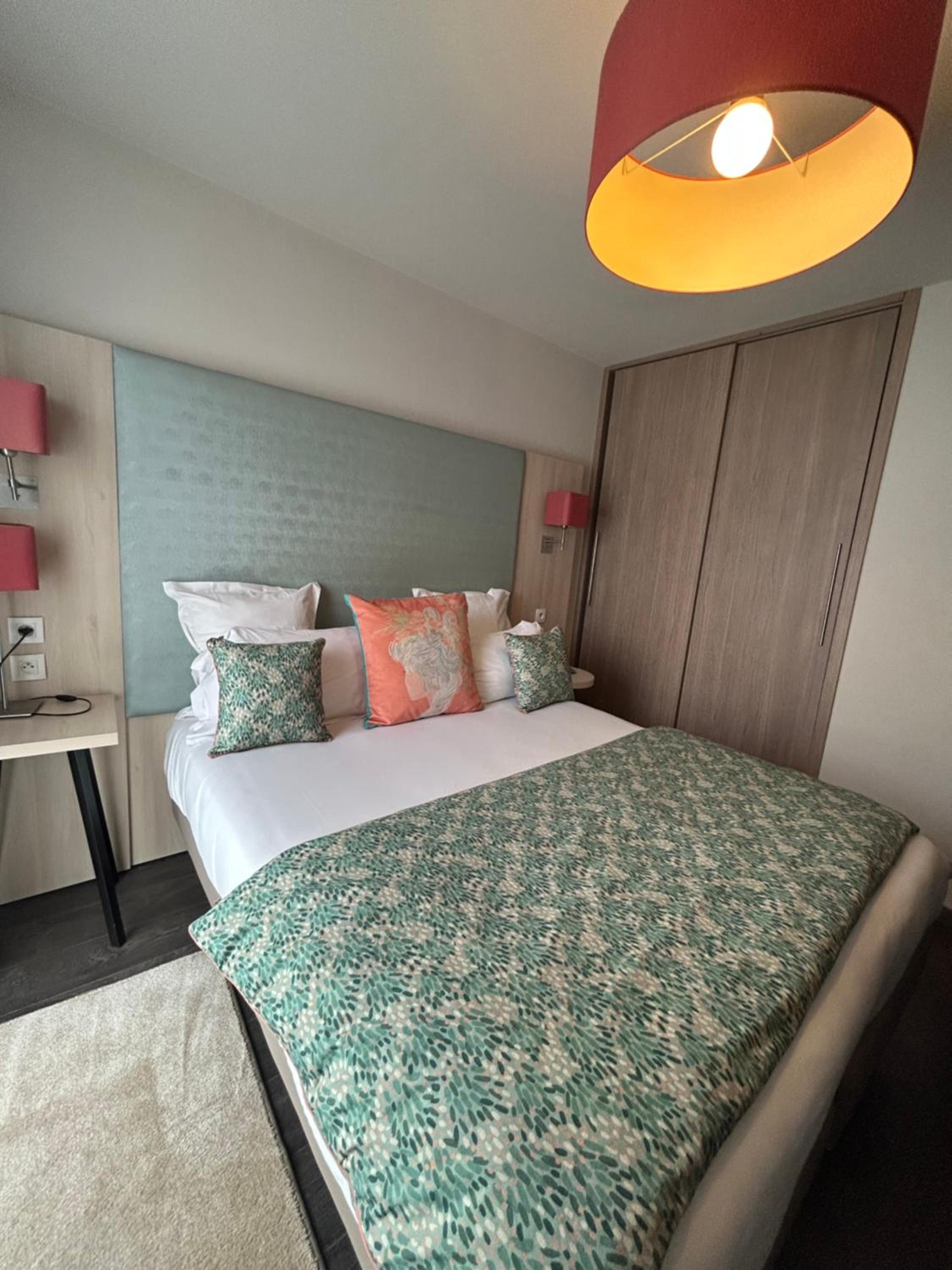 Studio (2 Adults) - Photo 1
