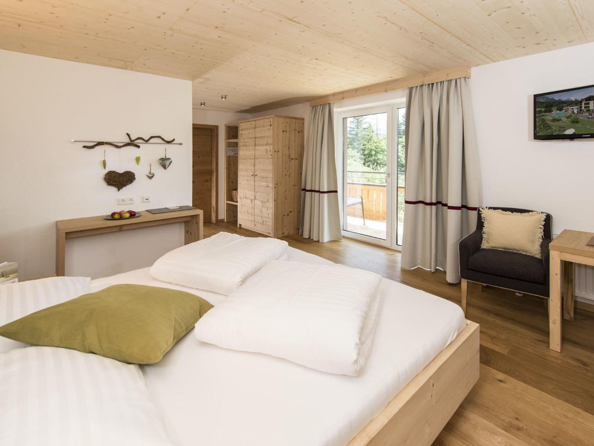 Double Room with Balcony - Photo 1