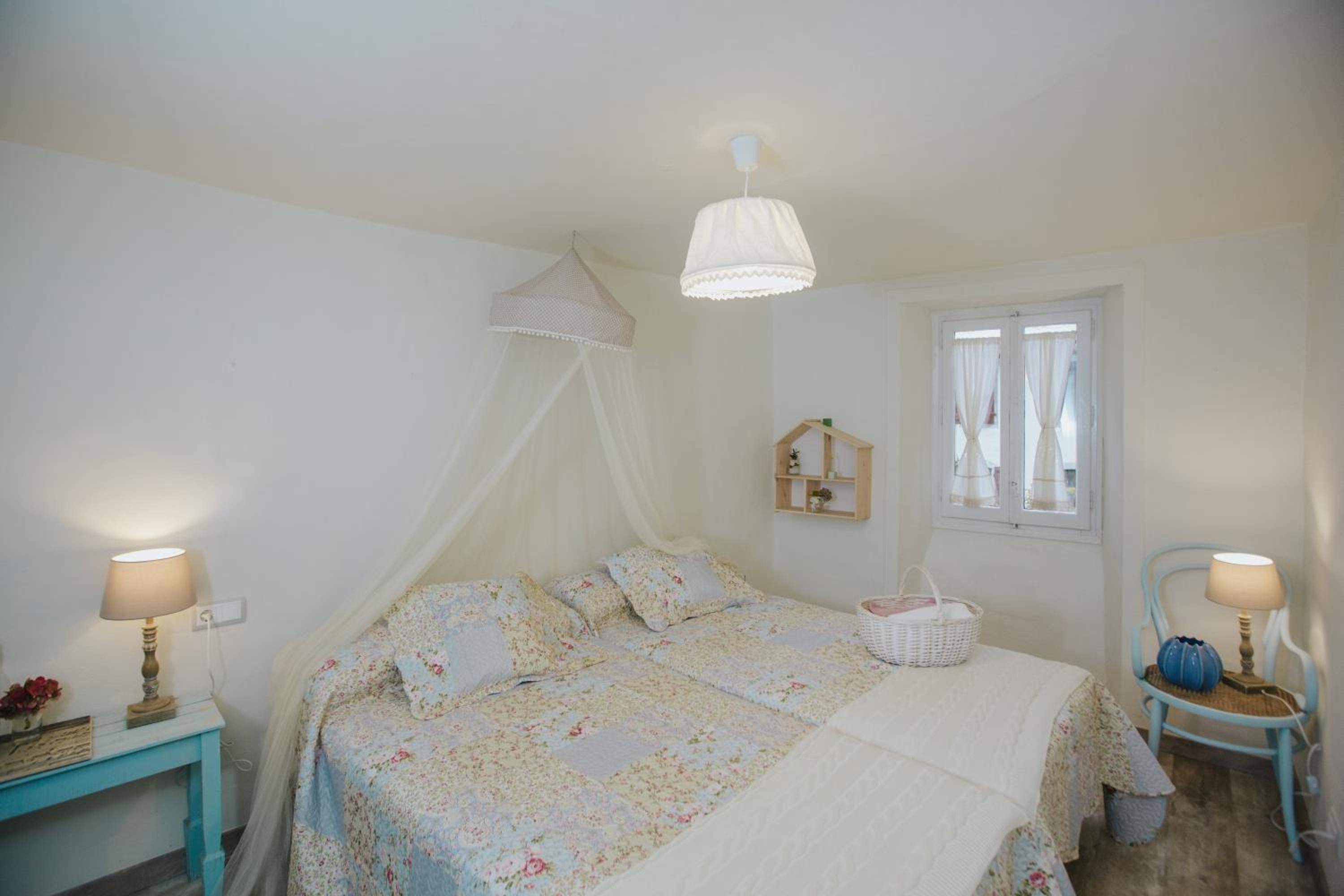 Deluxe Double Room with Extra Bed photo 2