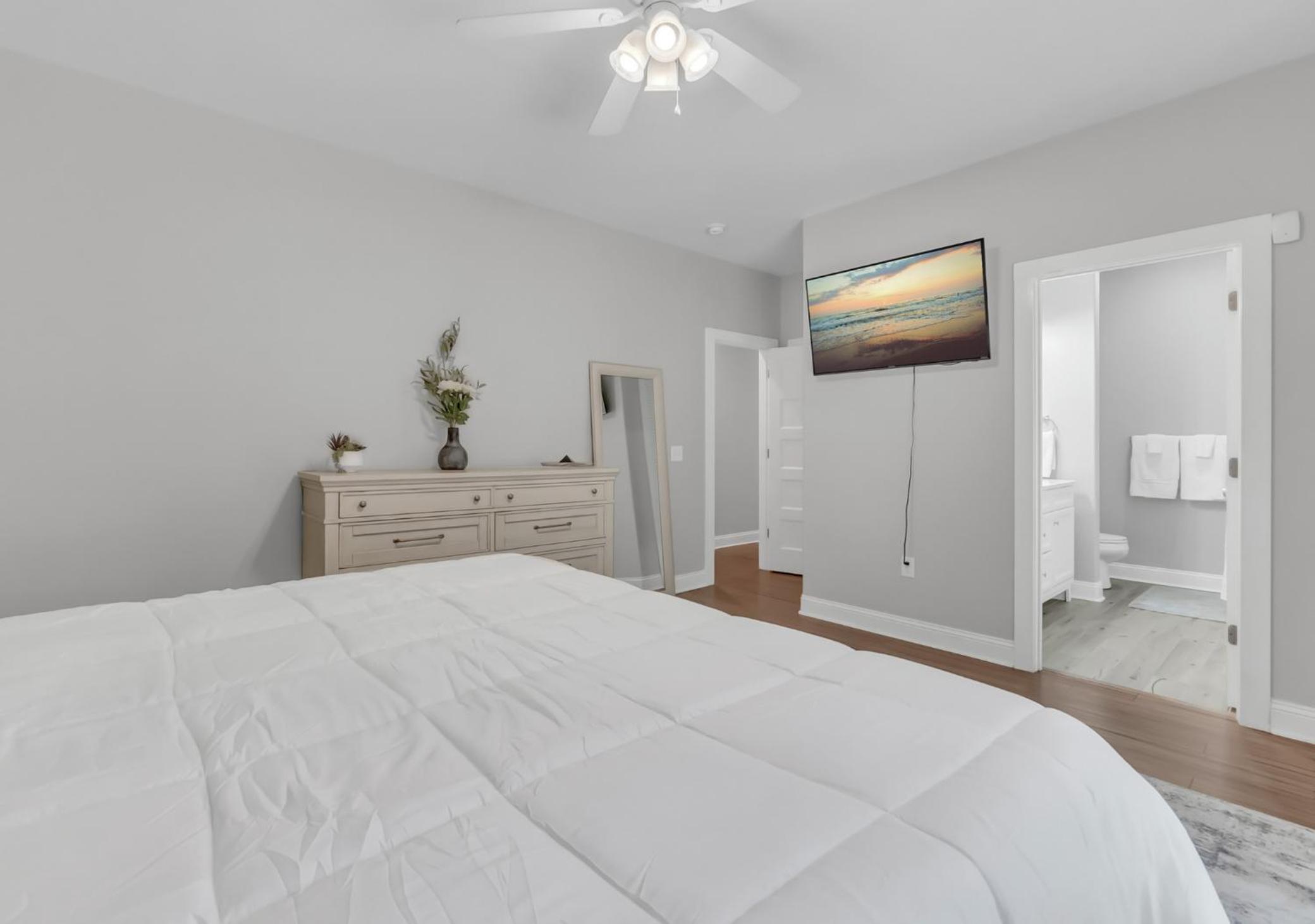 Three-Bedroom House photo 1