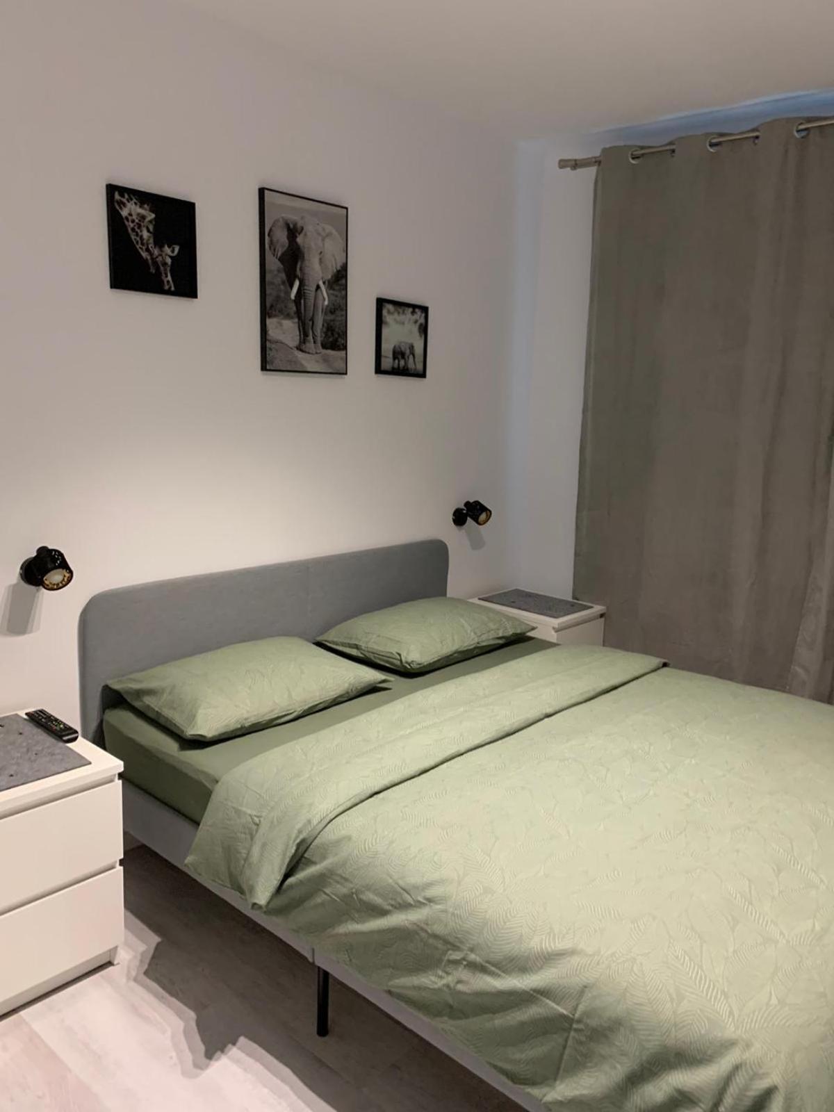 One-Bedroom Apartment photo 1
