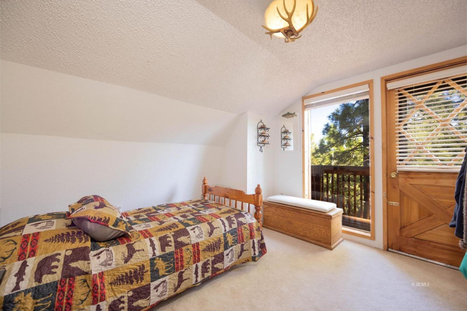 Four-Bedroom House photo 1