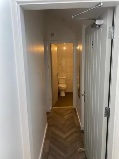 Twin Room With Private Bathroom photo 1