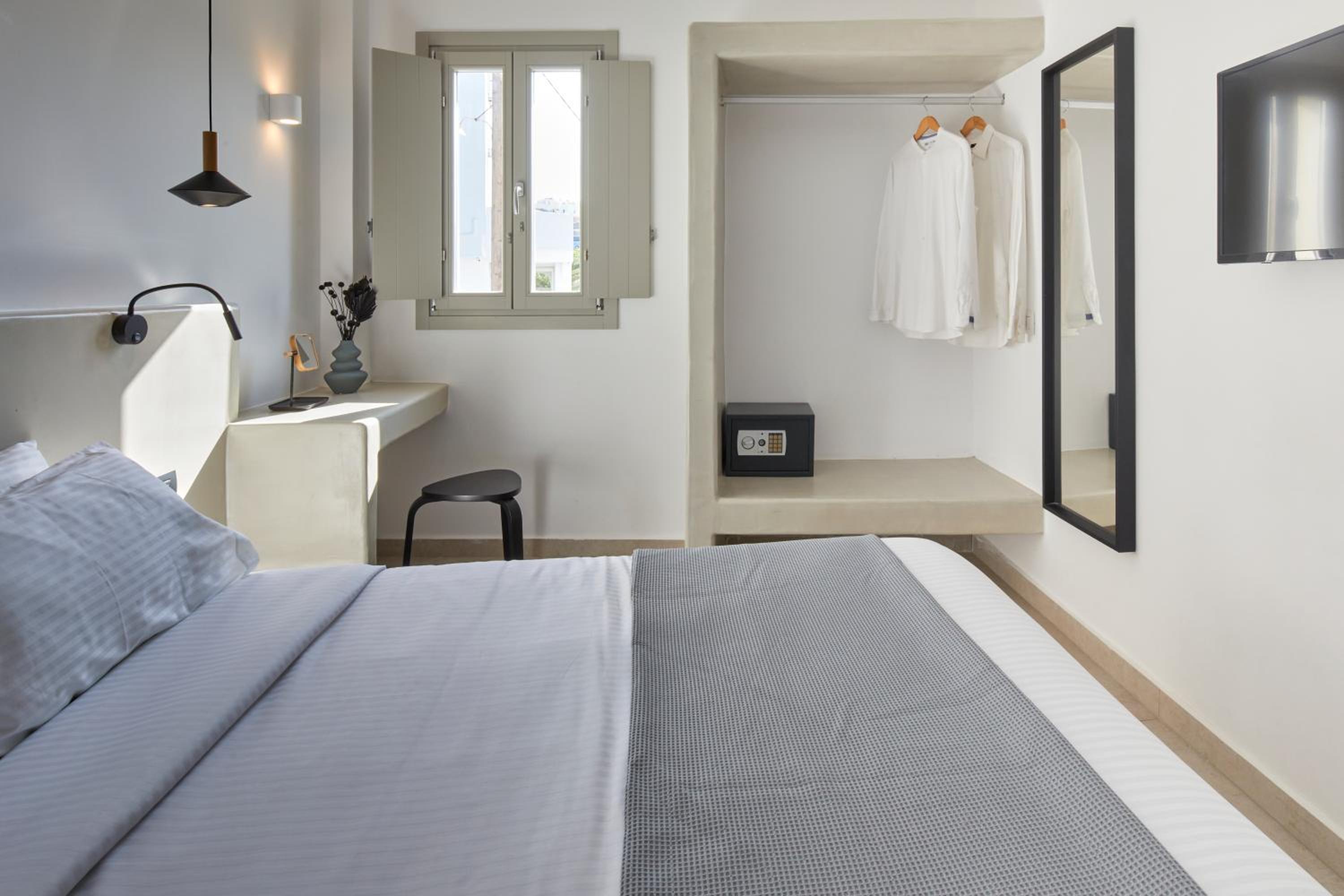 King Suite with outdoor heated Hot Hydromassage Tub - Photo 3