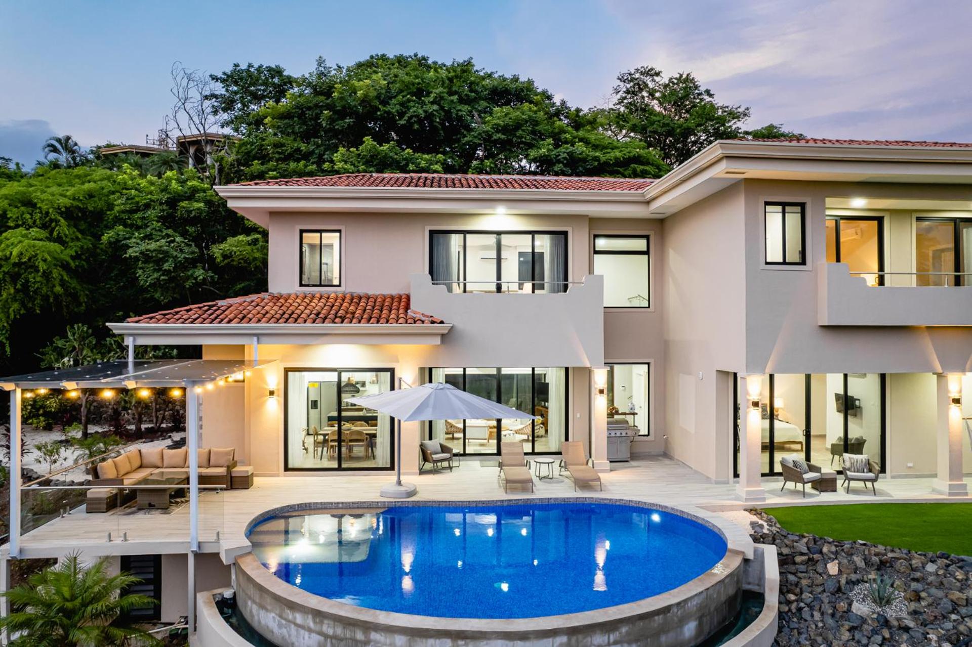 Deluxe Villa photo 1