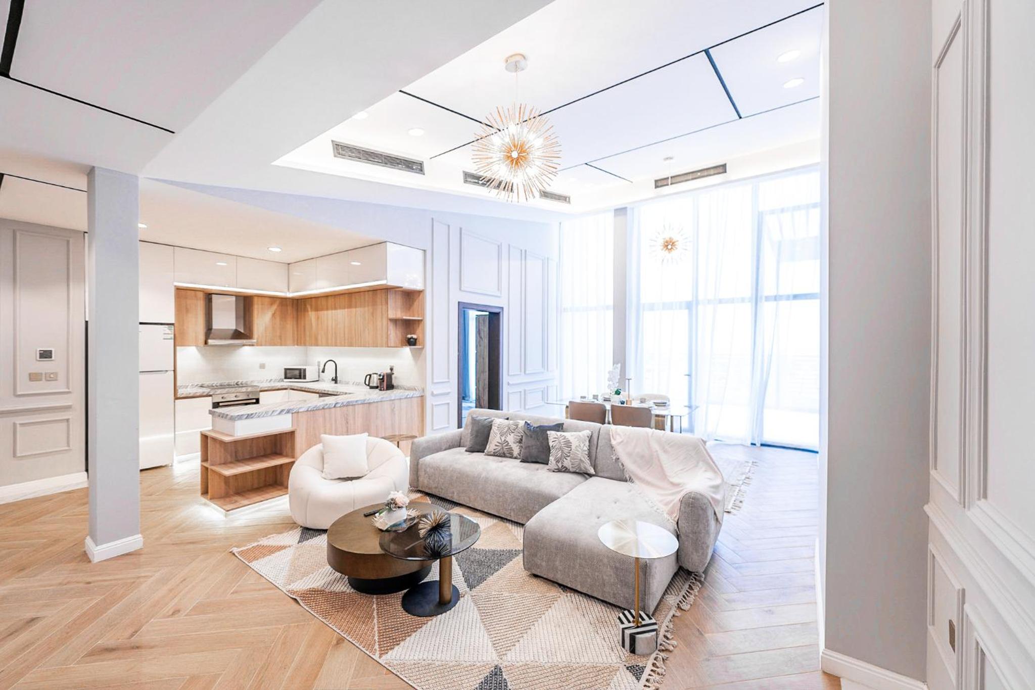 Three-Bedroom Apartment with Balcony