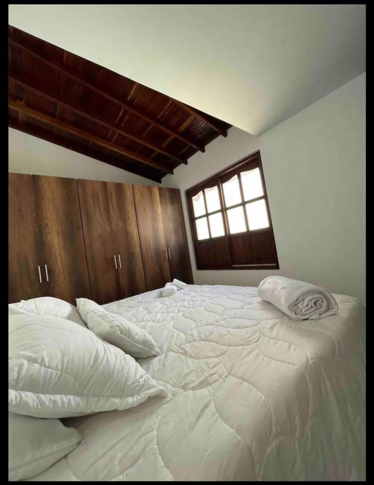 Four-Bedroom House photo 1