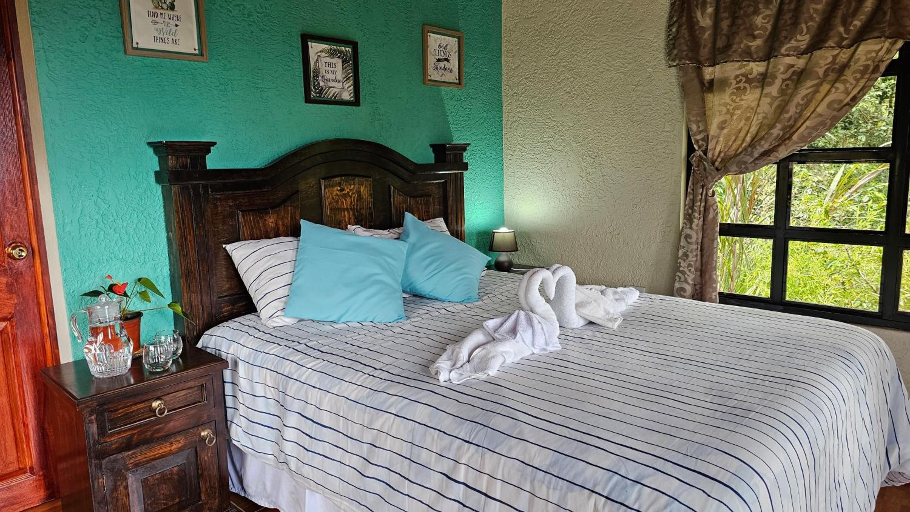 Deluxe Double Room with Balcony photo 3