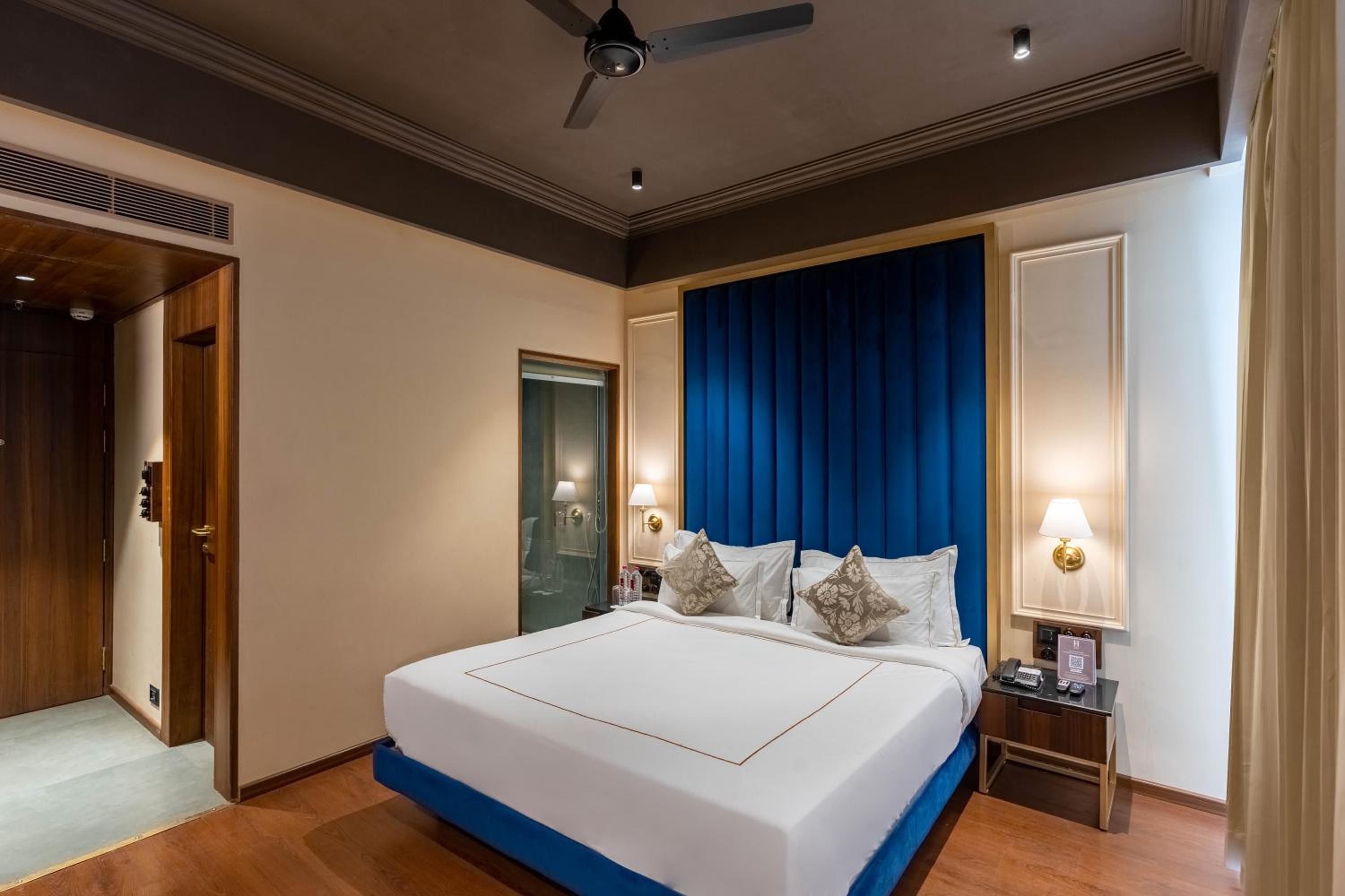 Deluxe Double or Twin Room - Photo 1