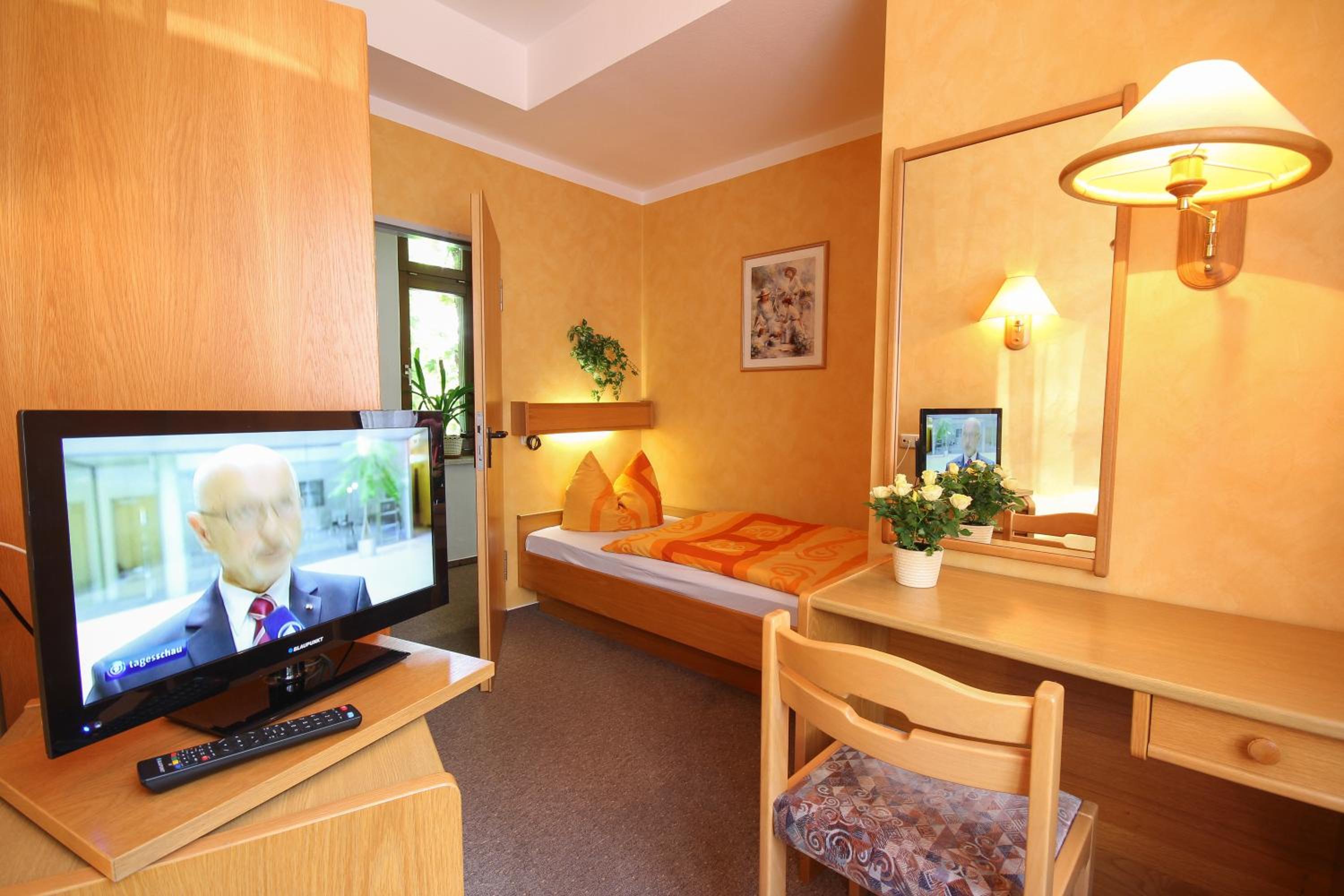 Single Room photo 3