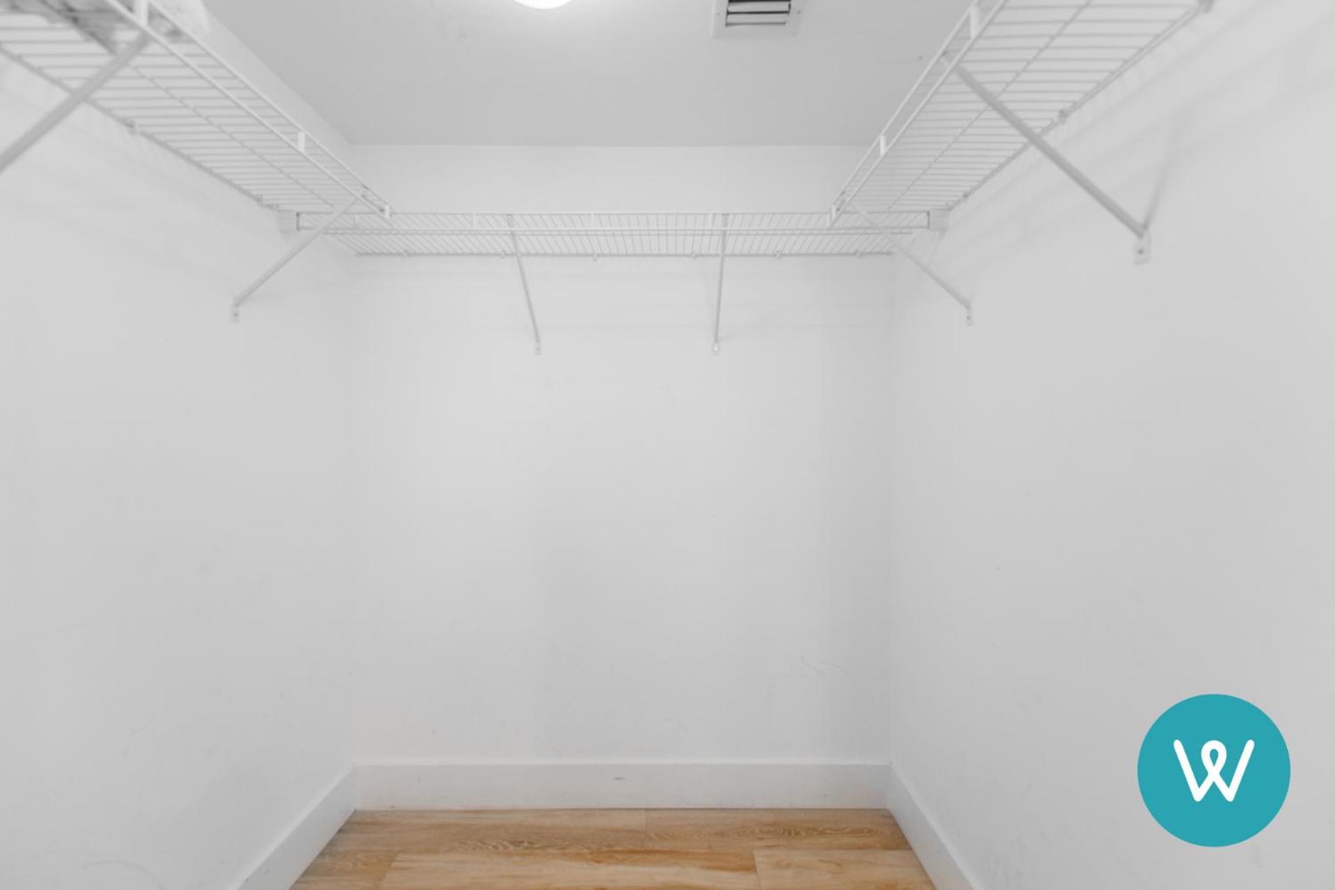 Three-Bedroom Apartment photo 2