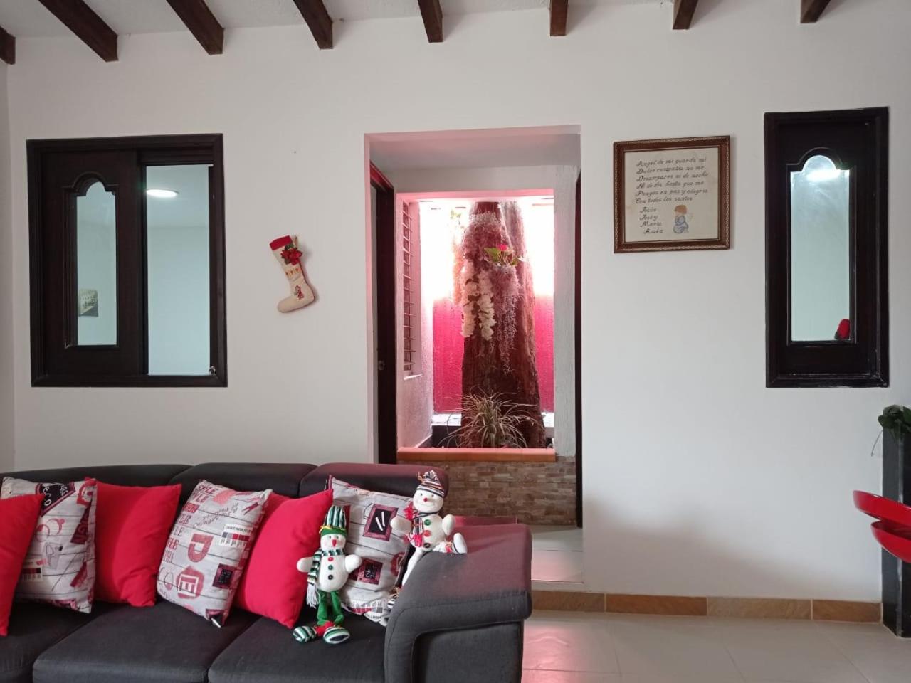Four-Bedroom House photo 1