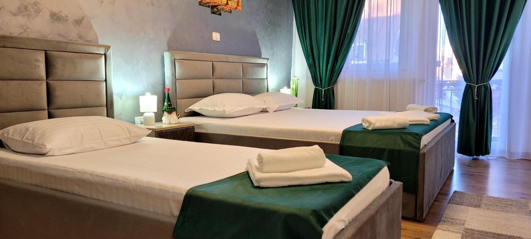 Deluxe Triple Room photo 2