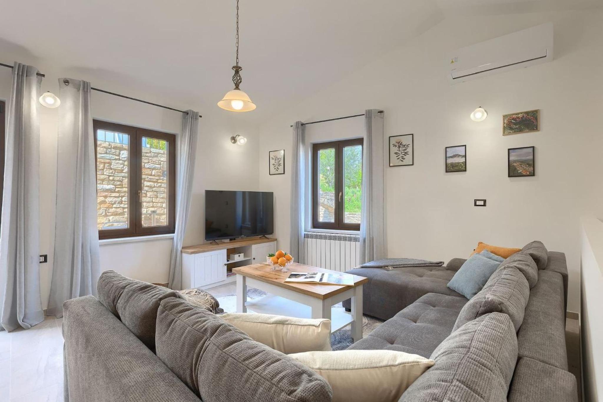 Villa photo 1