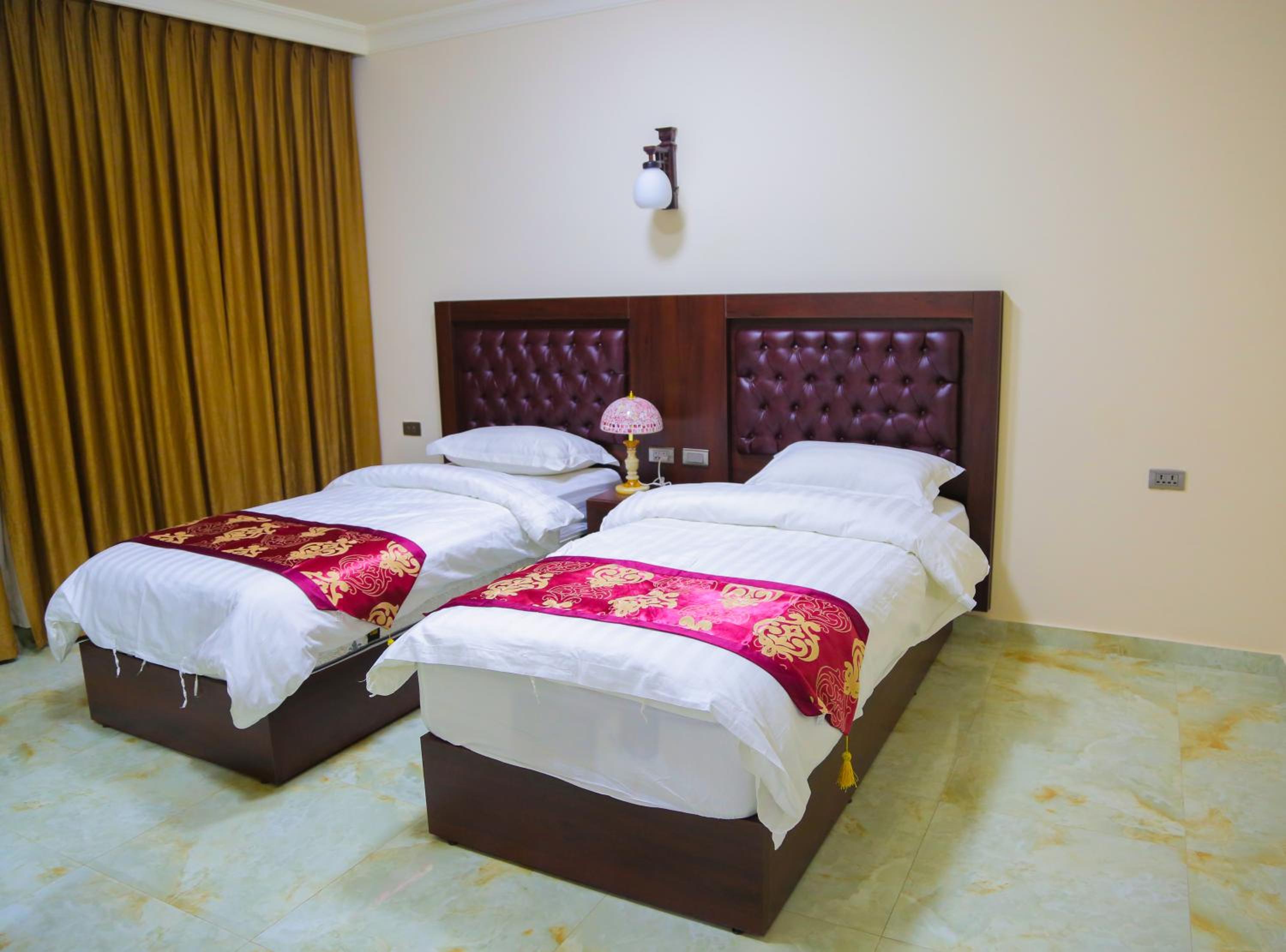 King Suite - Photo 7