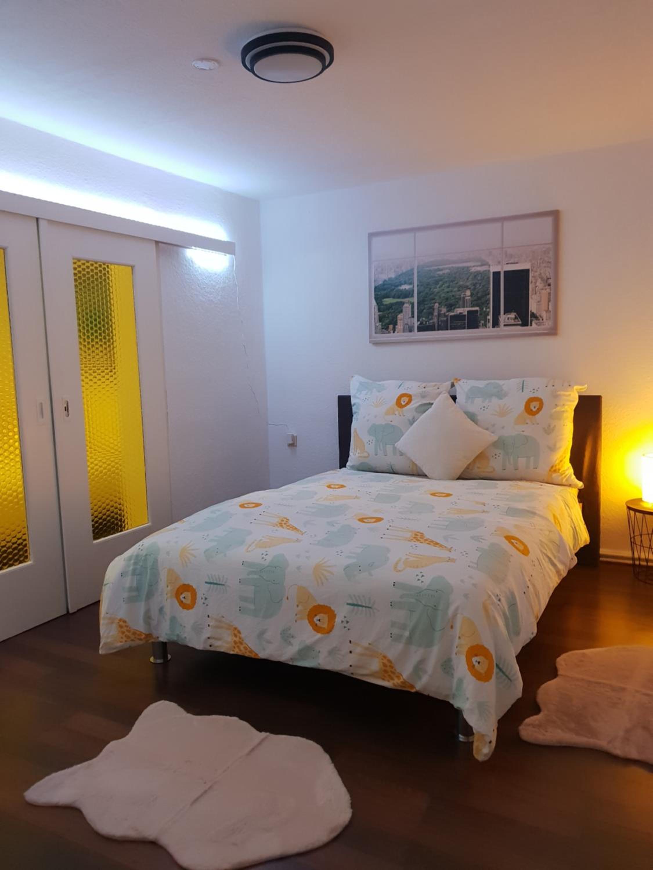 Three-Bedroom Apartment - Photo 27