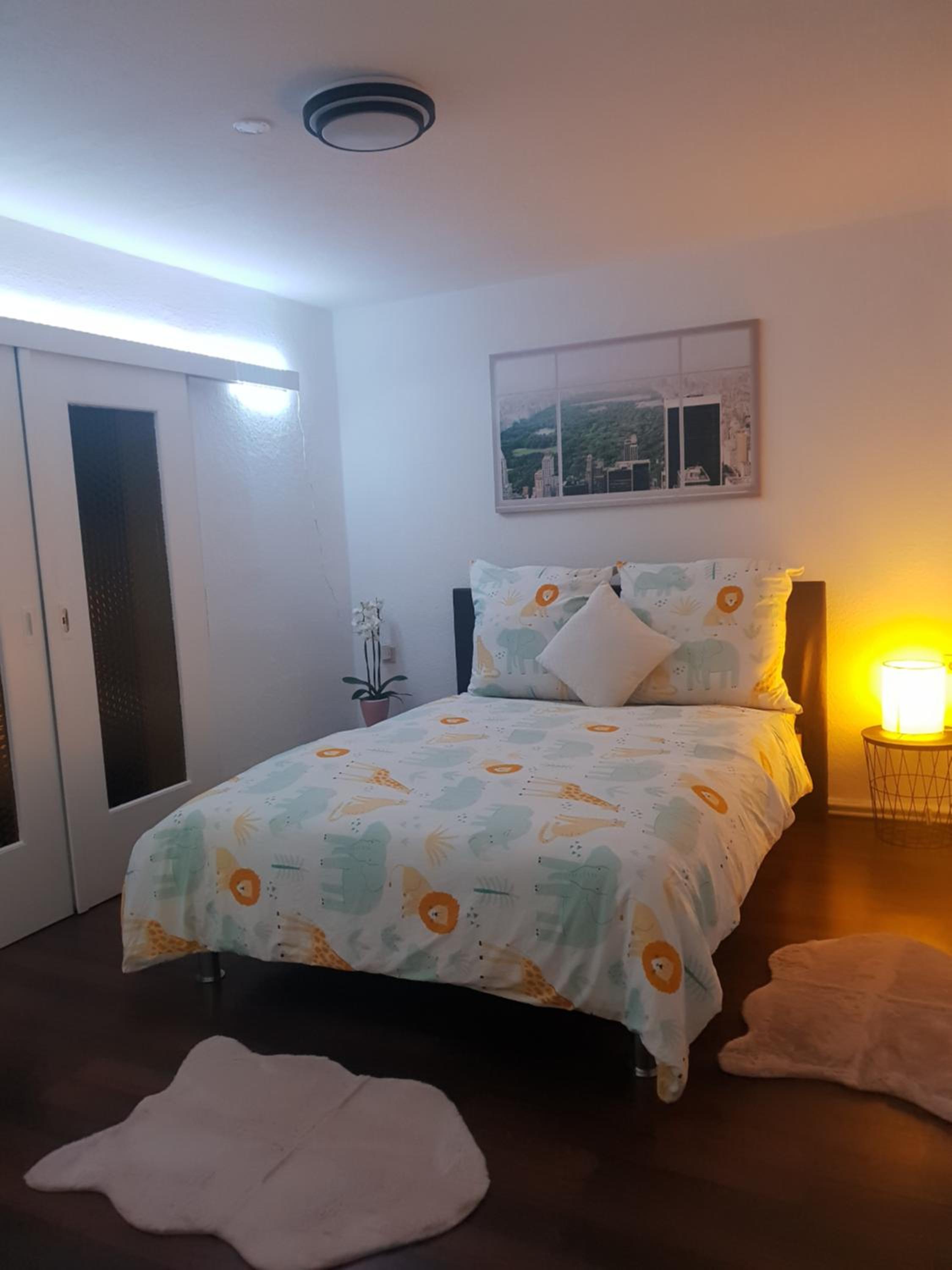 Three-Bedroom Apartment - Photo 14