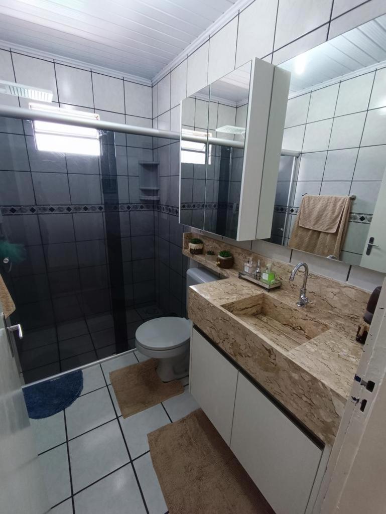 Three-Bedroom House photo 3