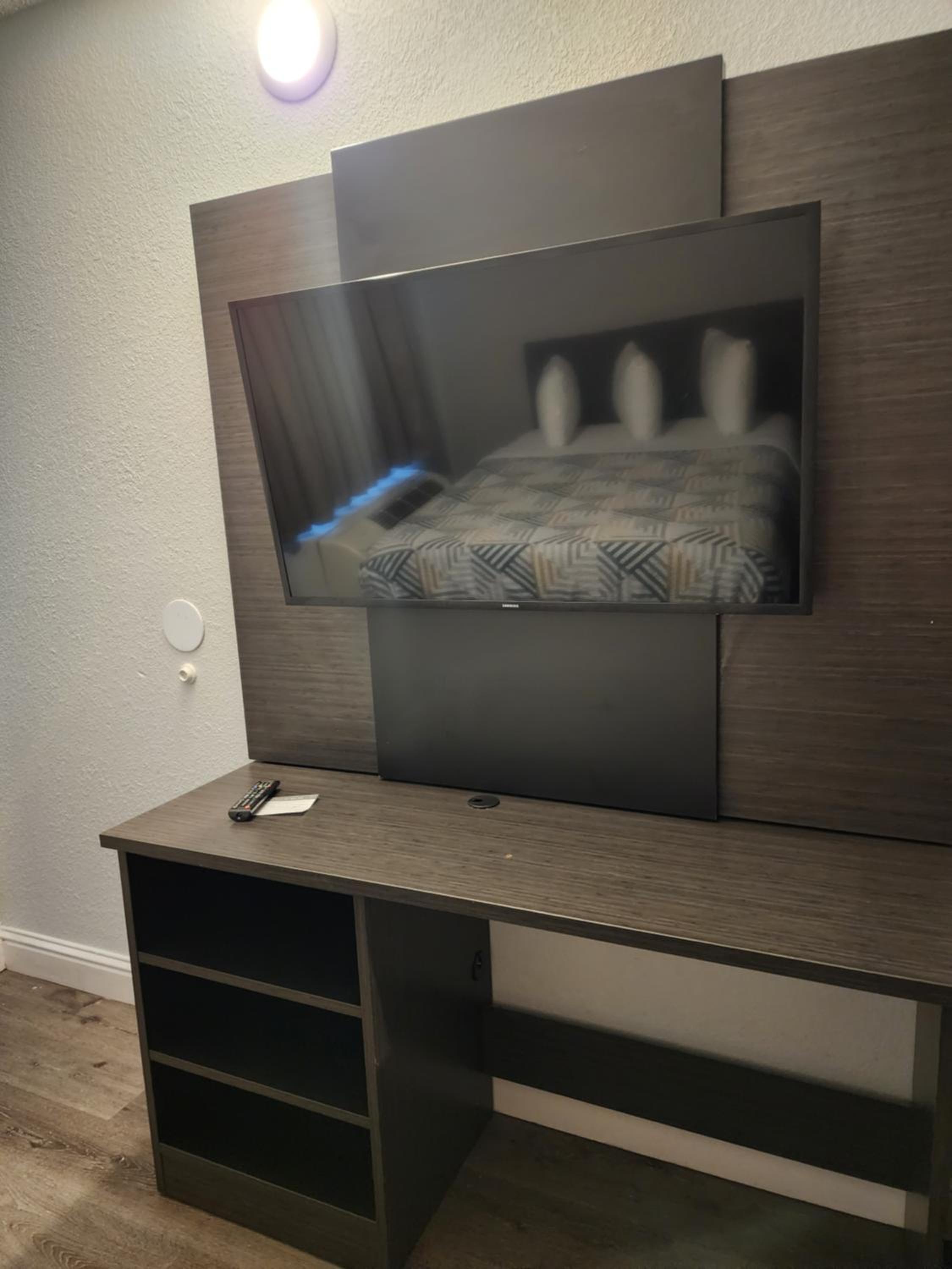 King Room - Disability Access photo 1