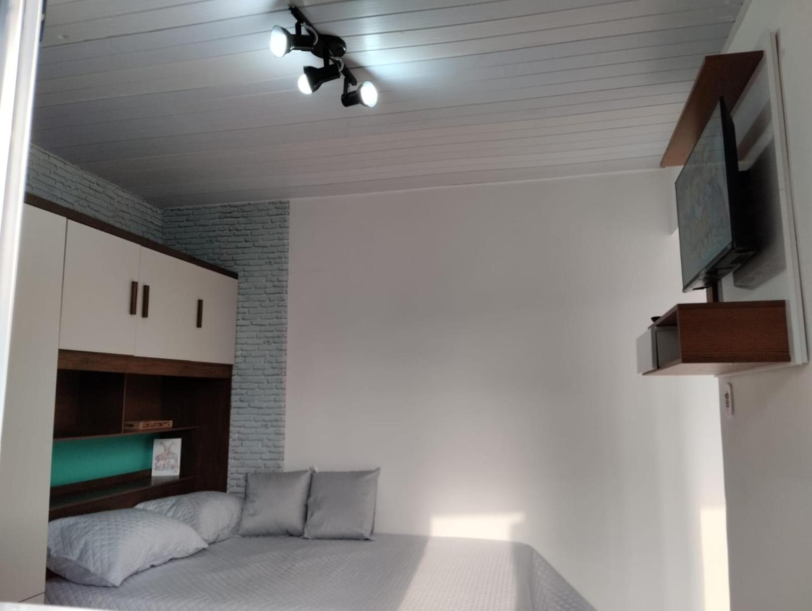 One-Bedroom House photo 1