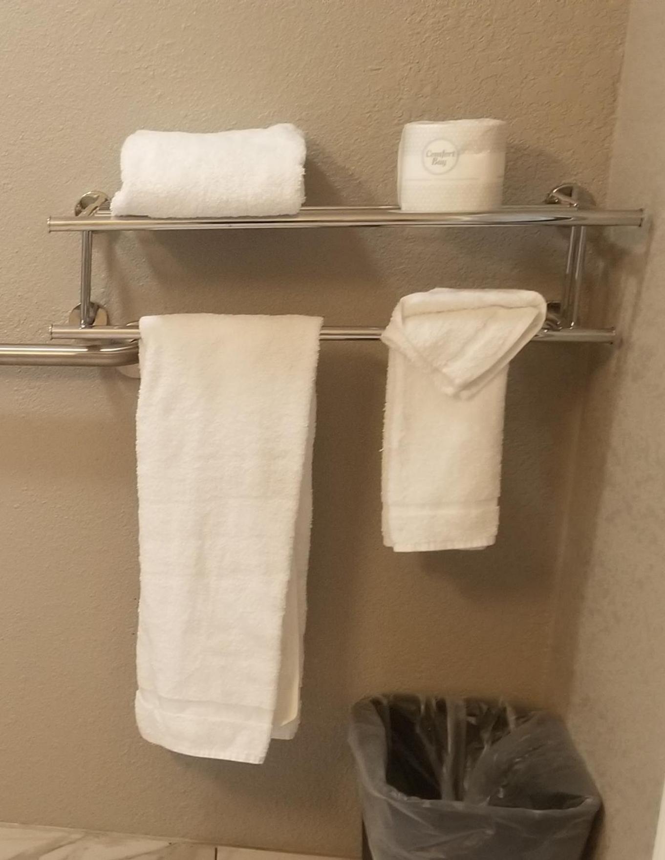 King Room - Disability Access photo 3