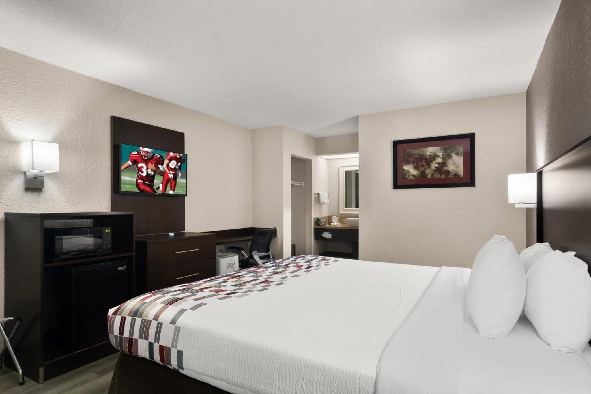 Deluxe King Room Non-Smoking - Photo 2