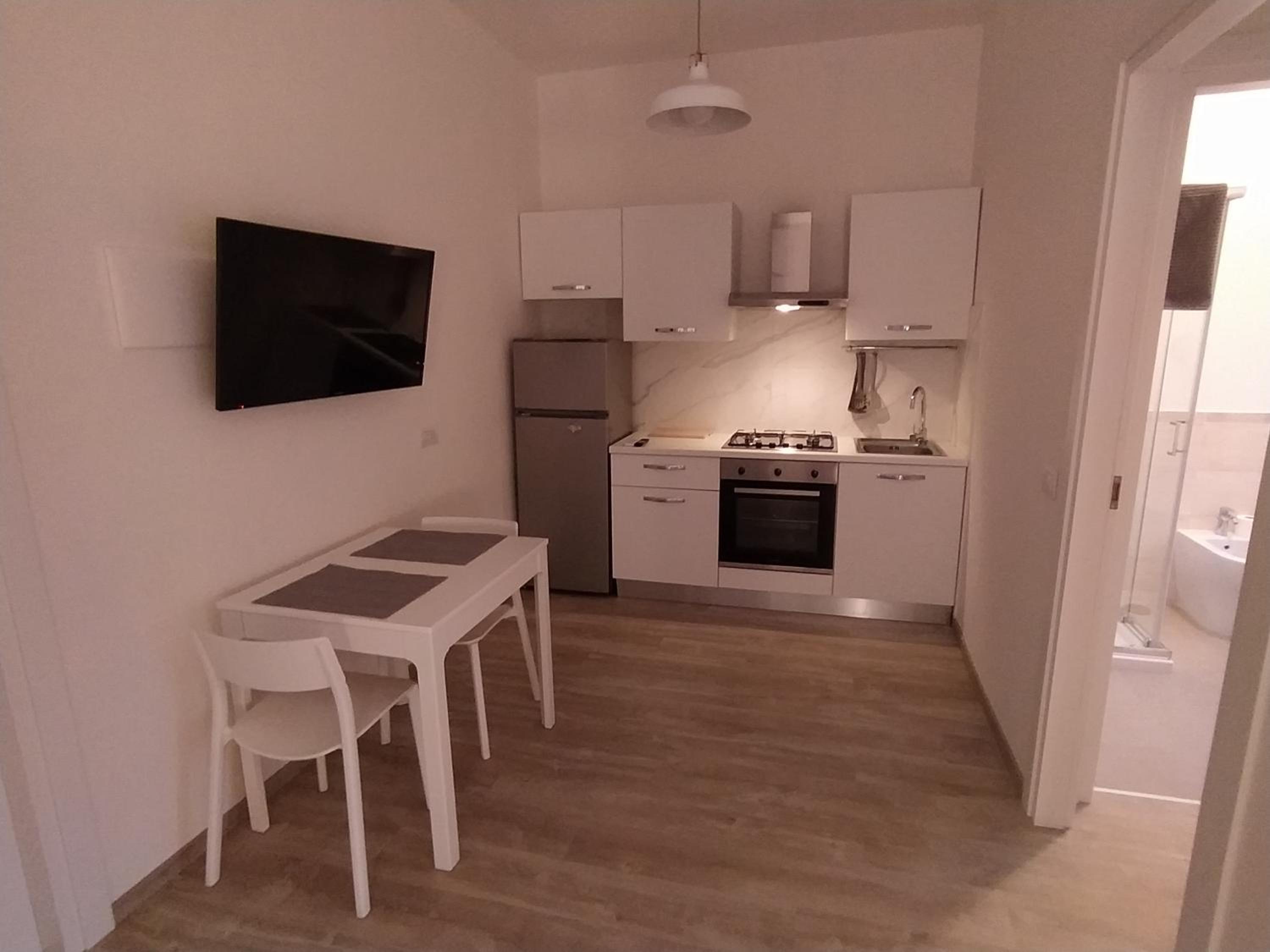 One-Bedroom Apartment photo 2