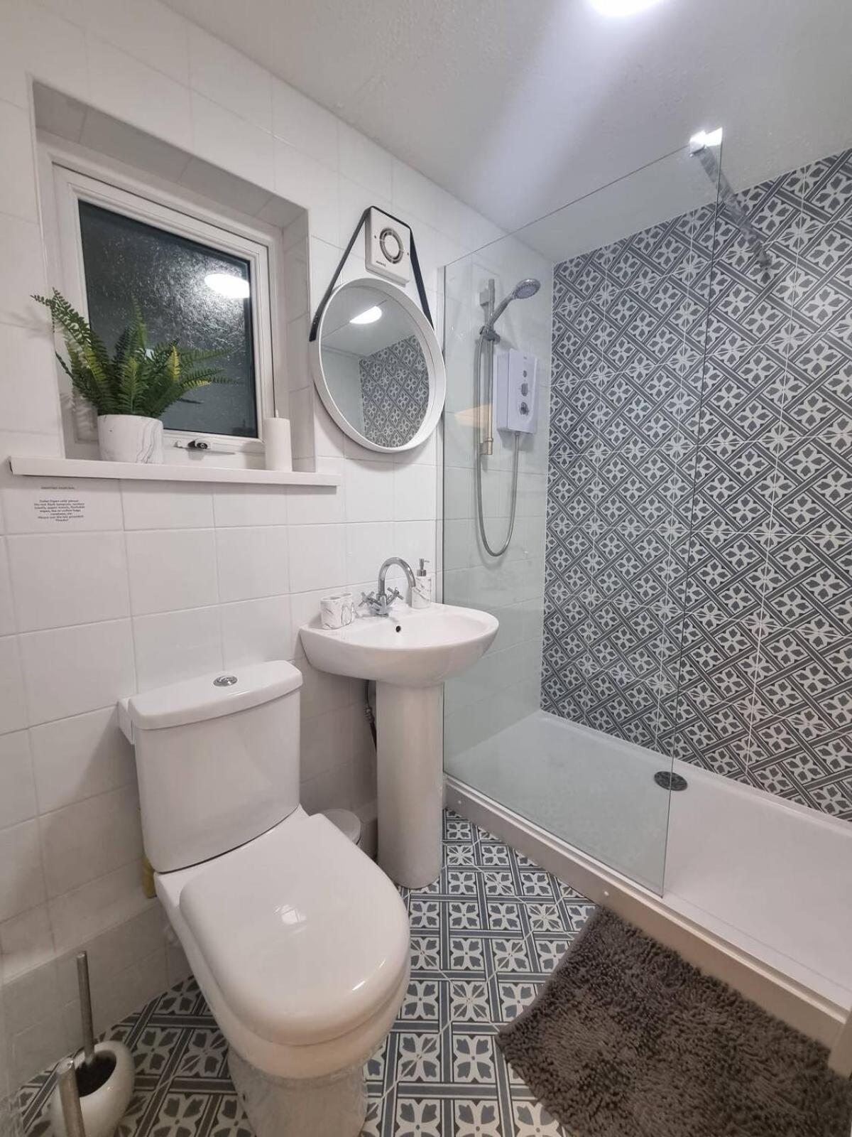 One-Bedroom House photo 3