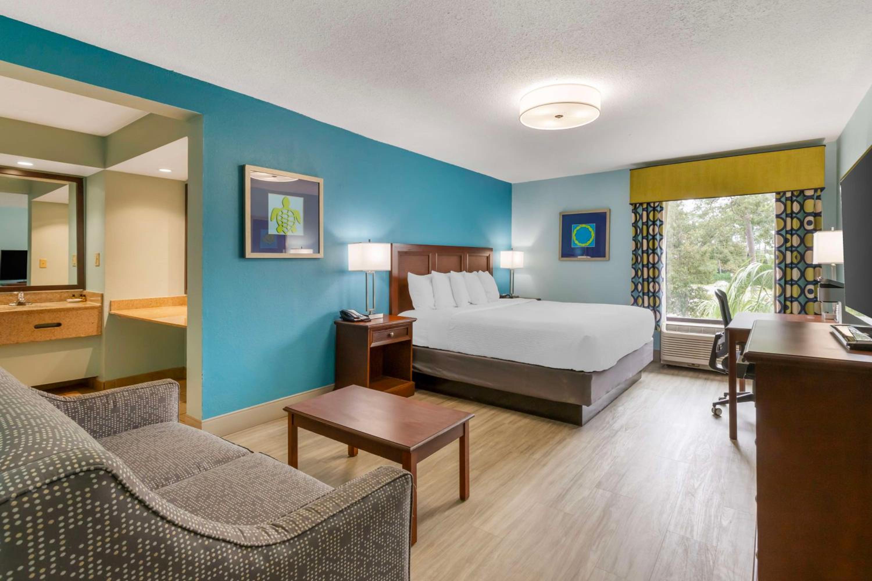 Oversize King Room - Non-Smoking - Photo 1