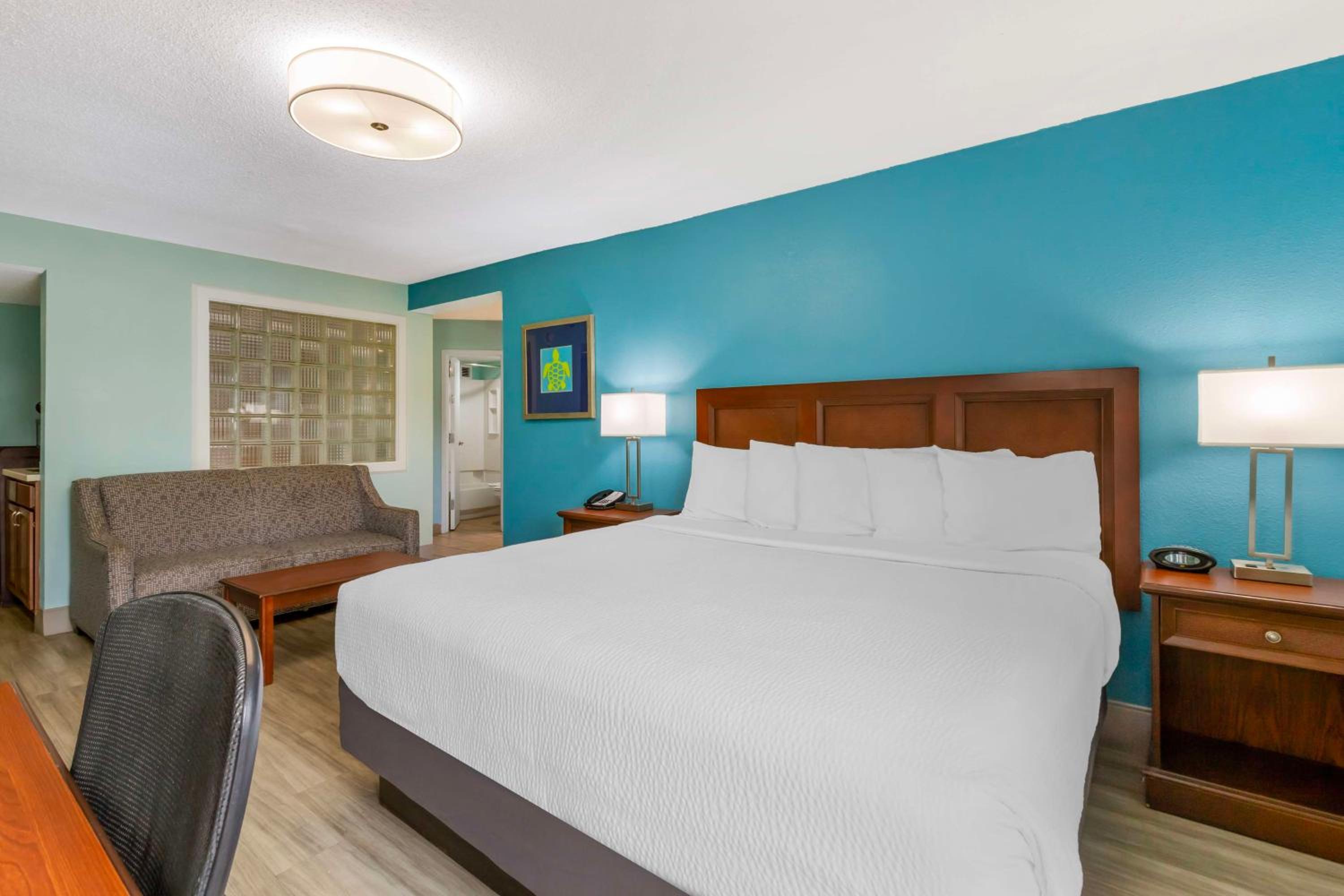 Oversize King Room - Non-Smoking - Photo 2