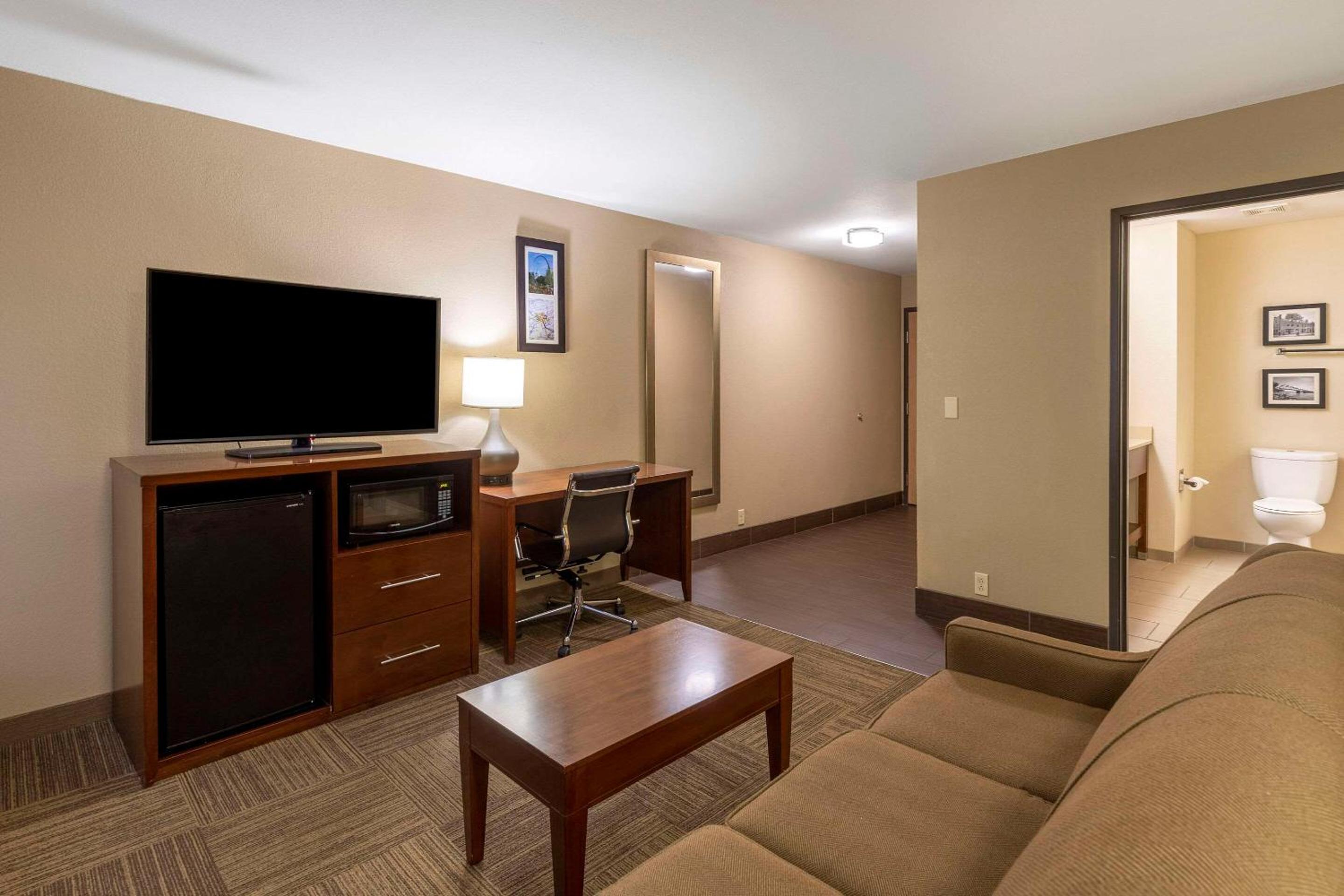 King Suite - Photo 5