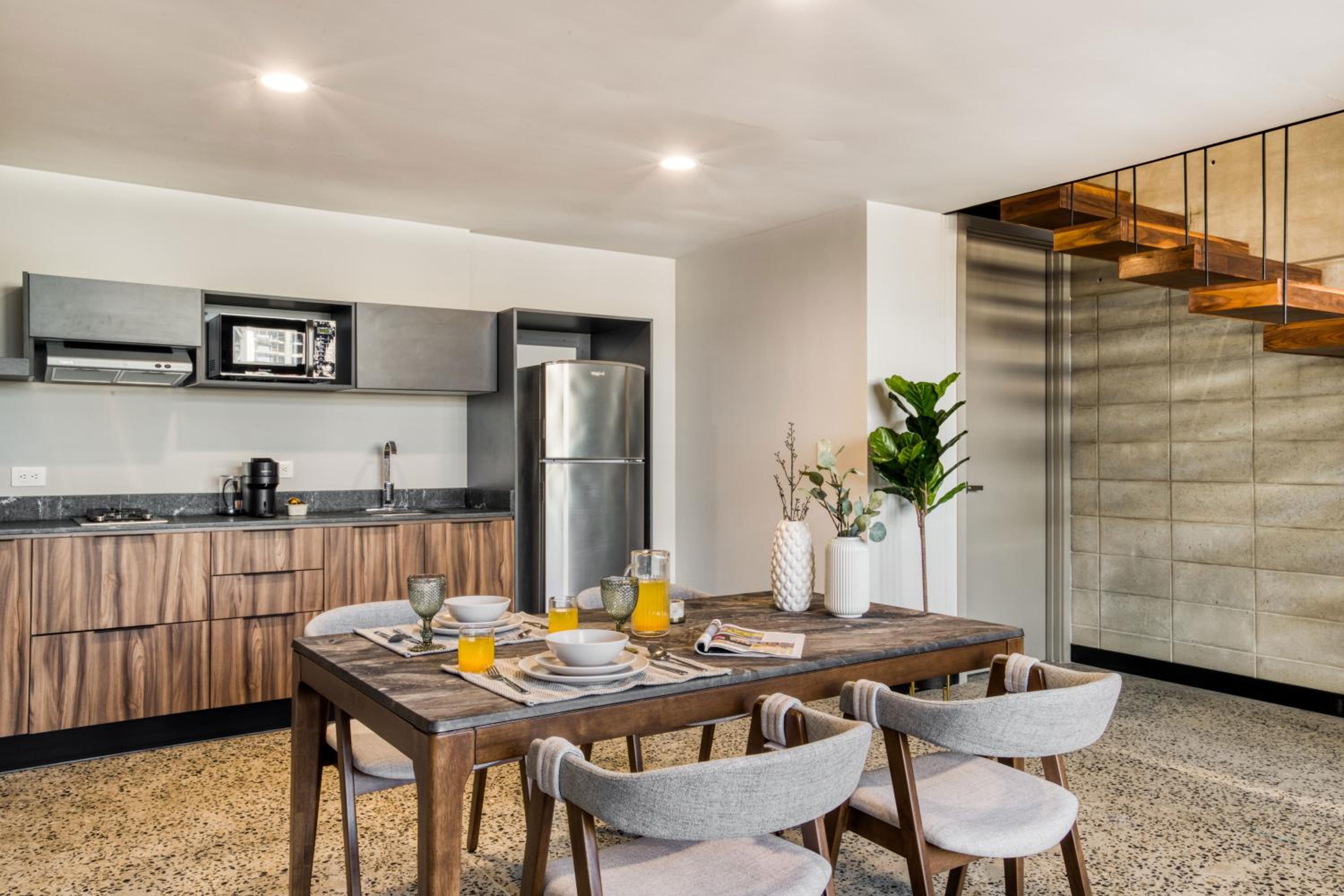 Premium Duplex Loft - Photo 10