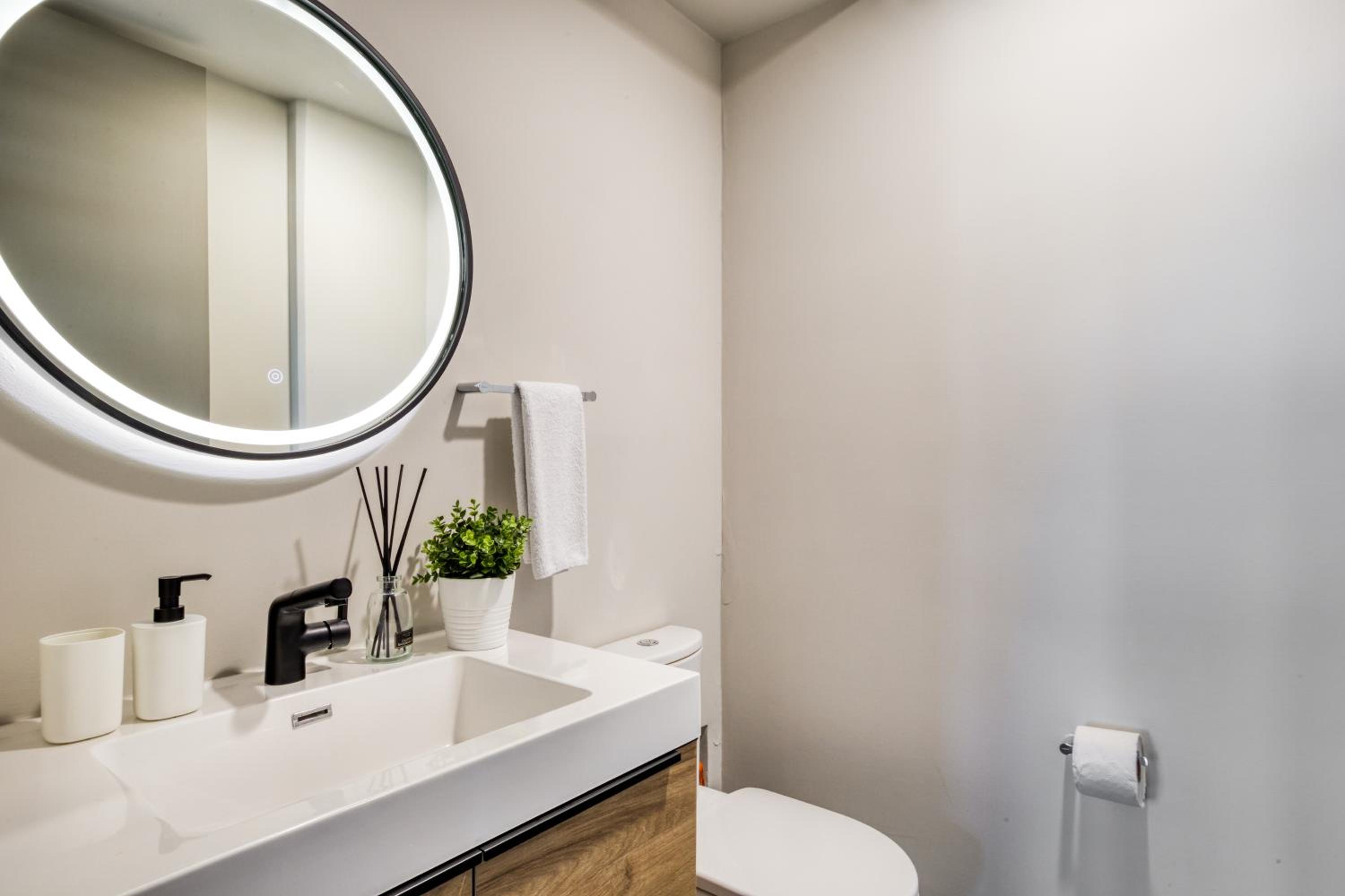 Premium Duplex Loft - Photo 9