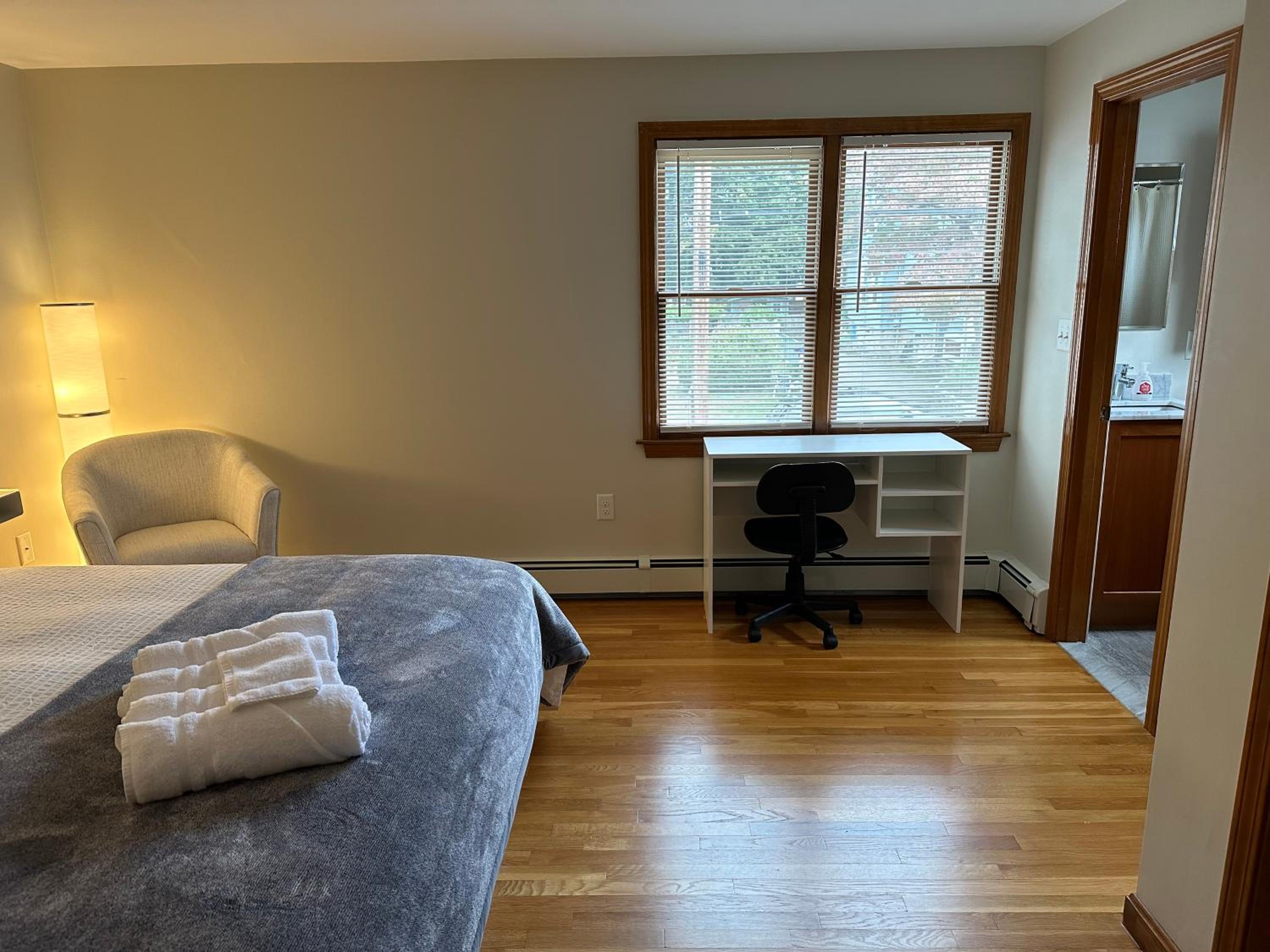 Double Room With Private Bathroom photo 2