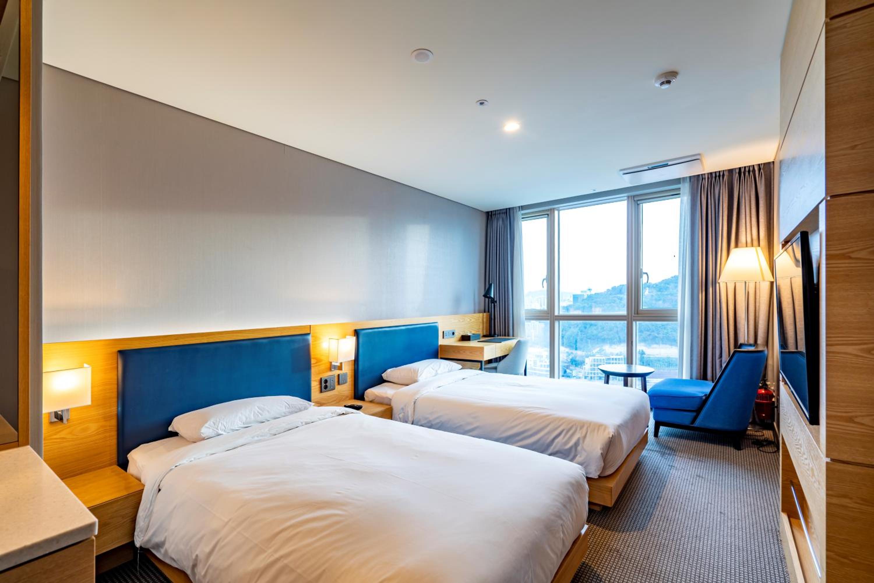 Deluxe Twin Room - Photo 1