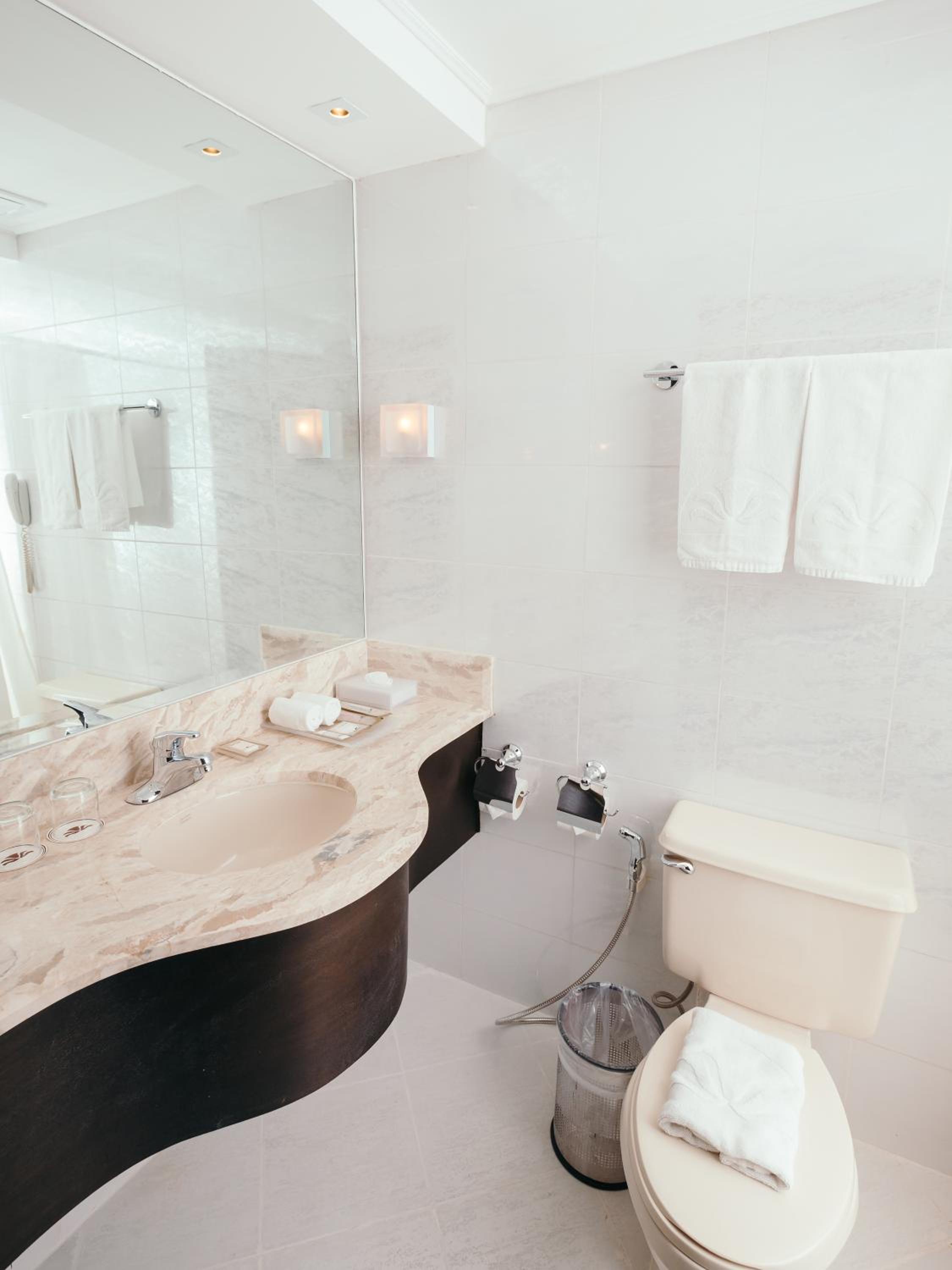Deluxe Twin Room - Photo 3