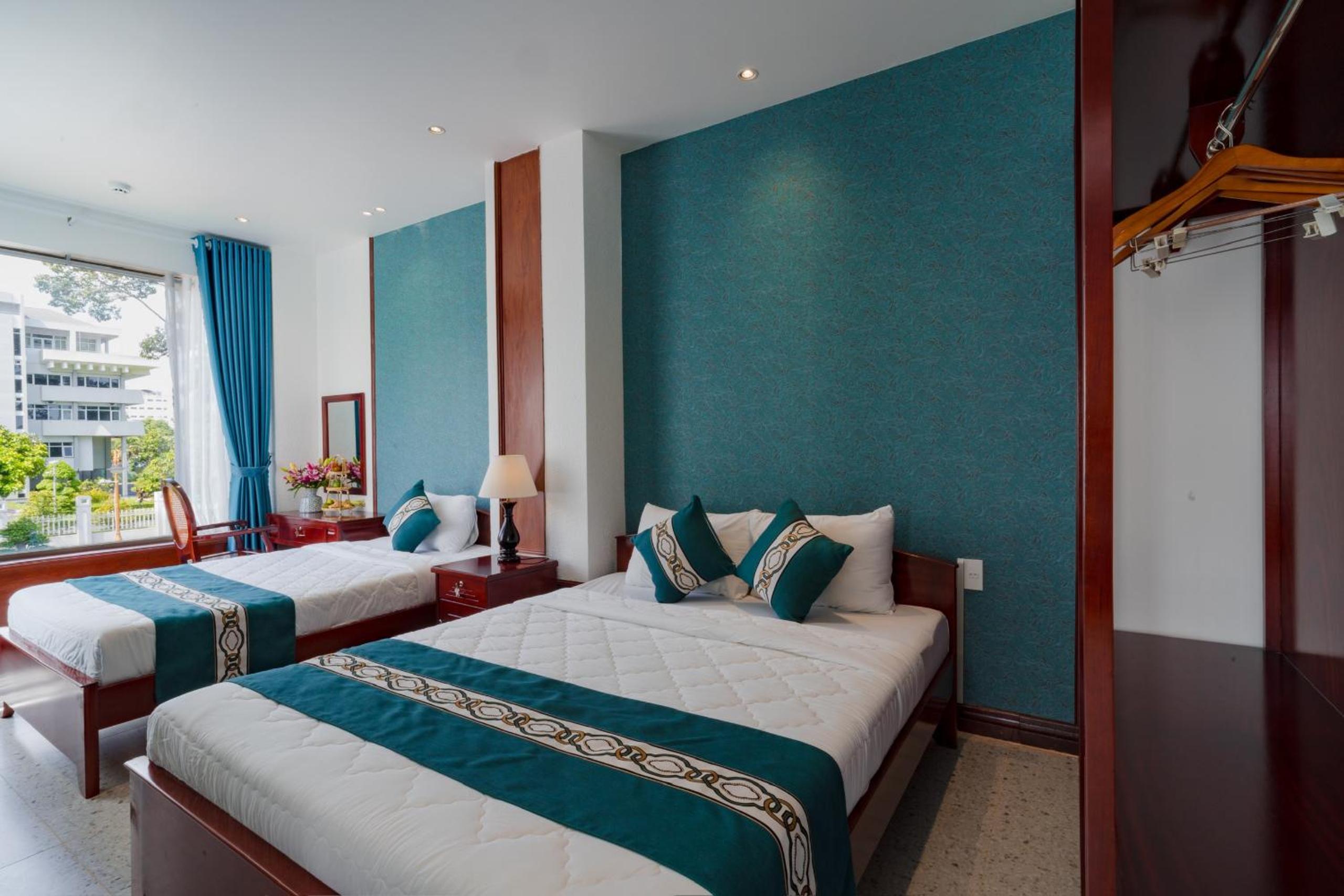 Superior Triple Room photo 2