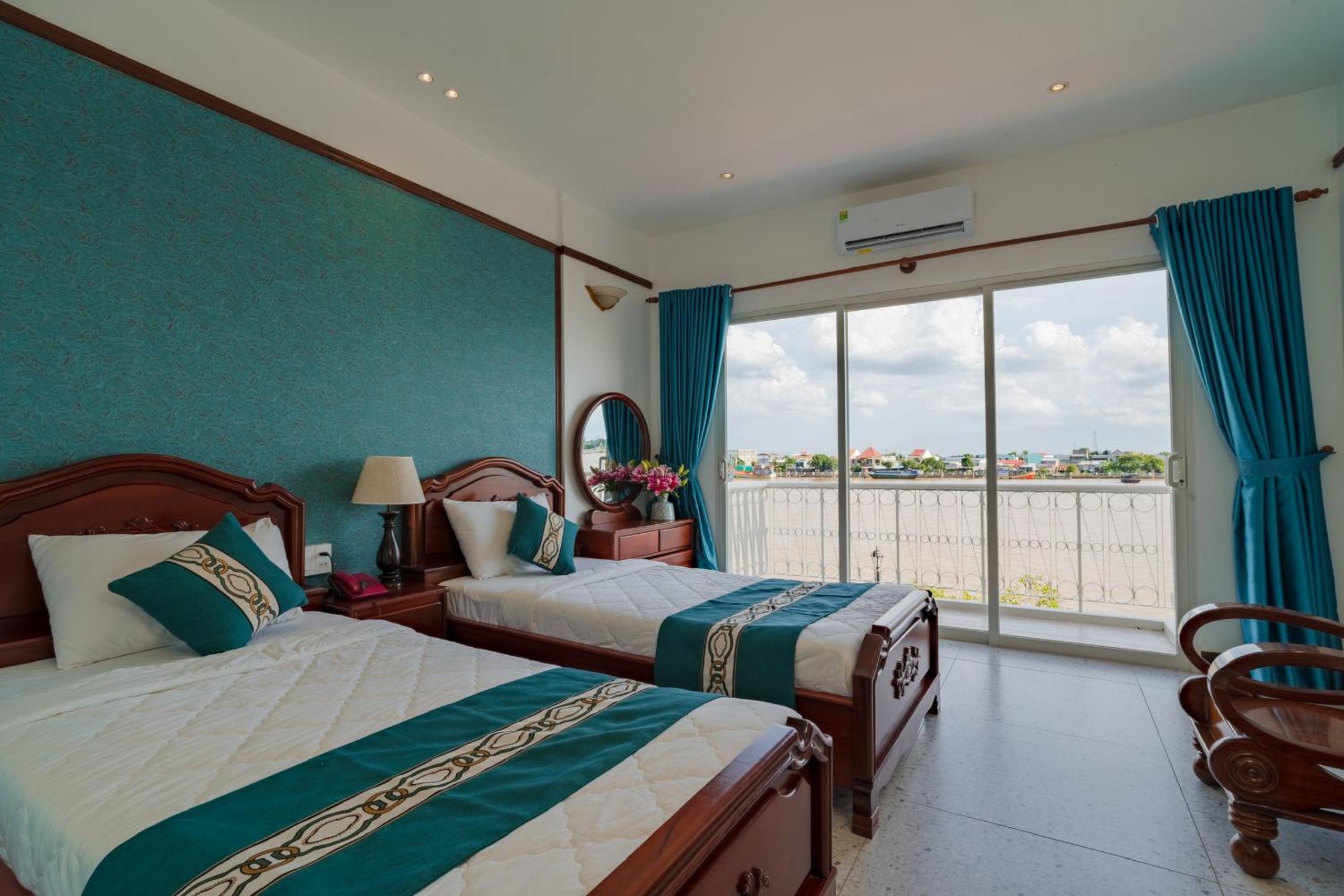 Deluxe Triple Room photo 3
