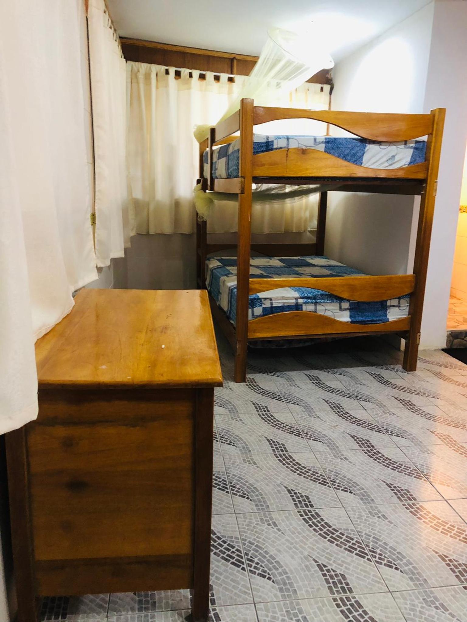 6-Bed Mixed Dormitory Room photo 2