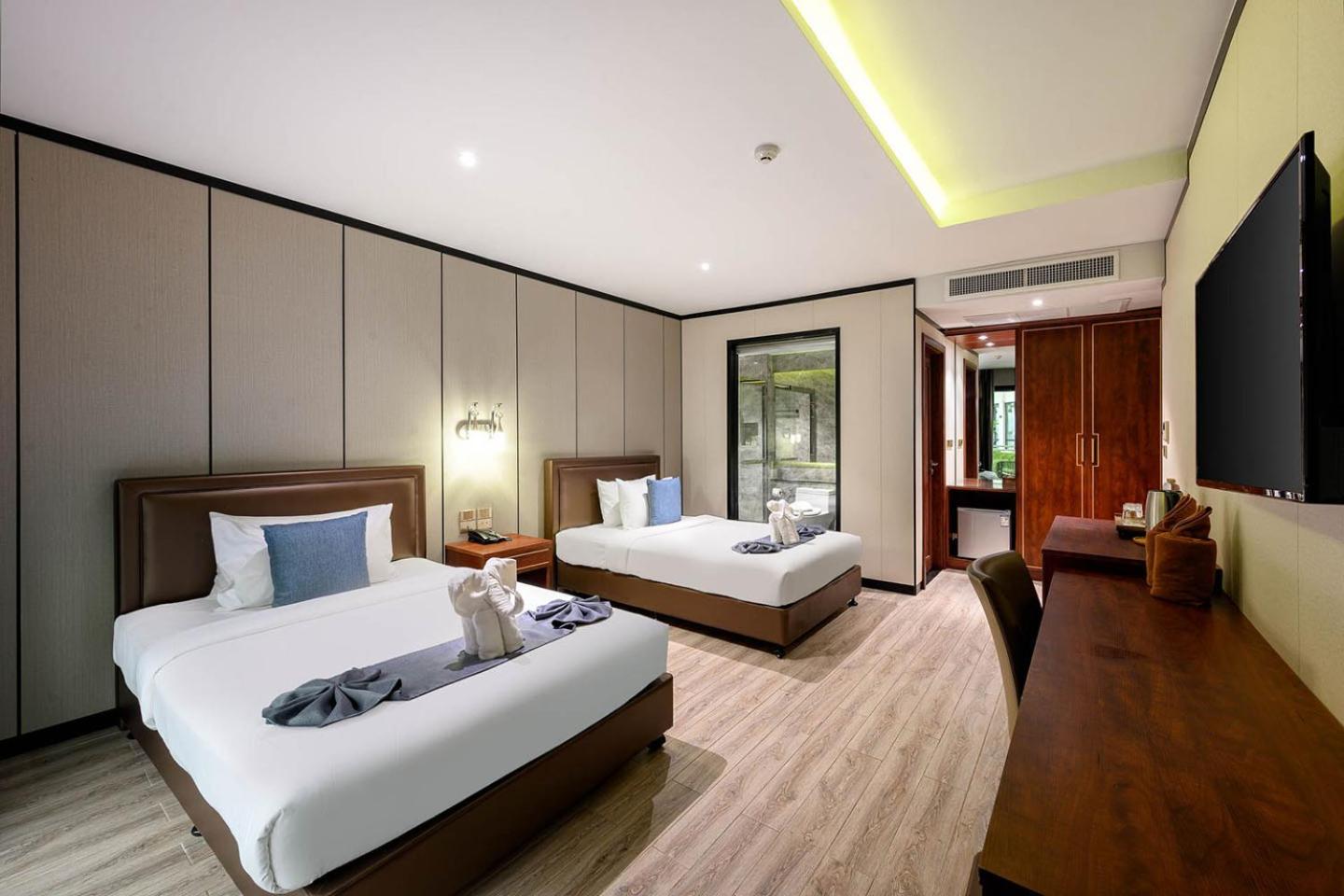 Grand Deluxe Twin - Photo 1