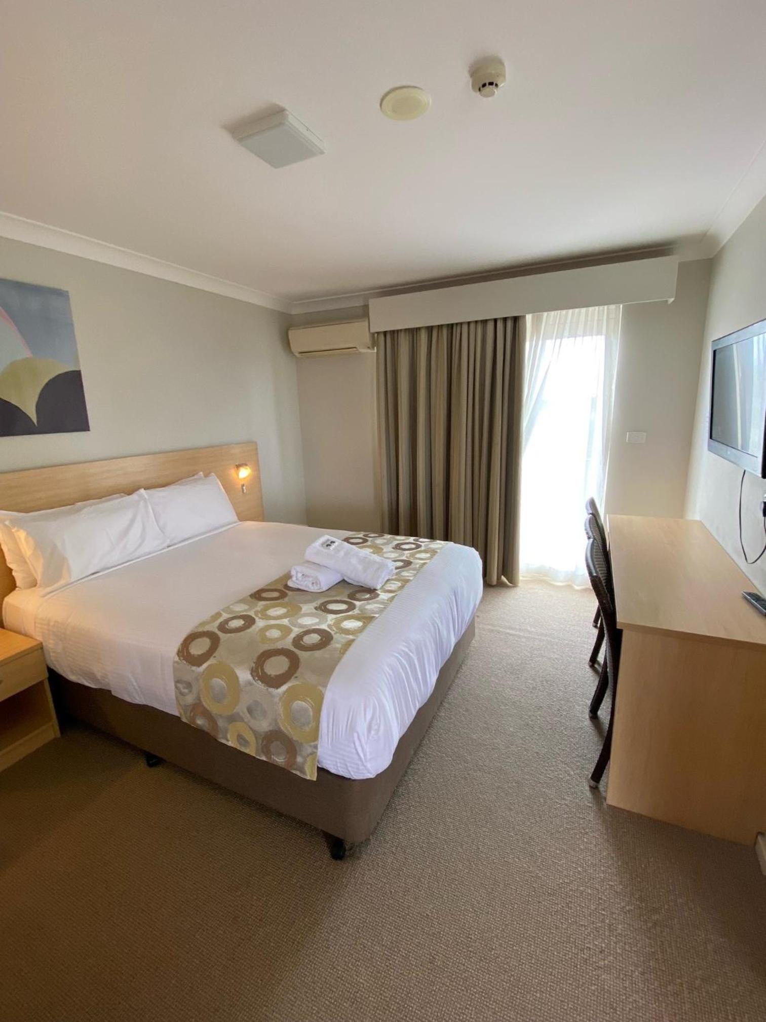 Deluxe Twin Room photo 3