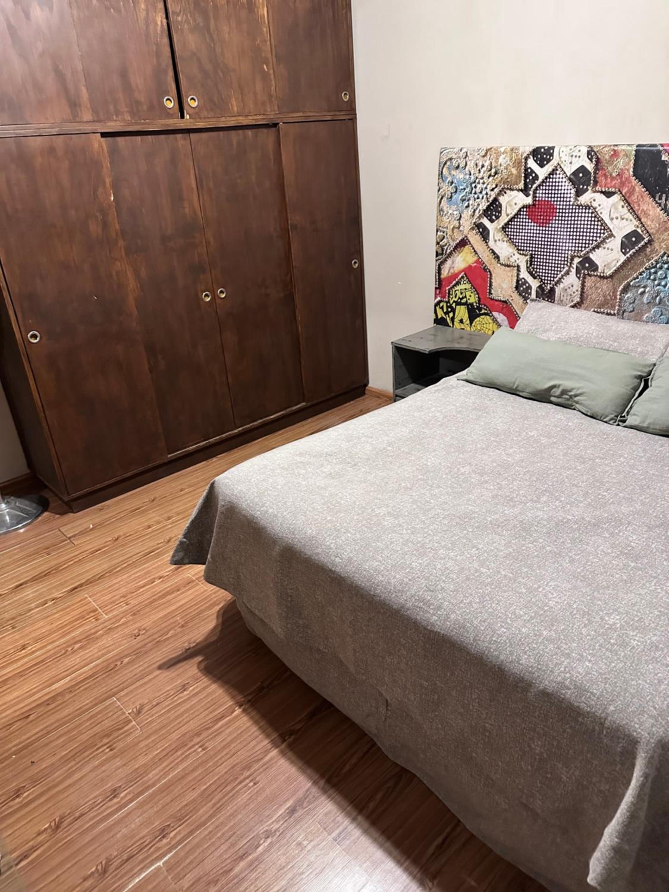 One-Bedroom House photo 1
