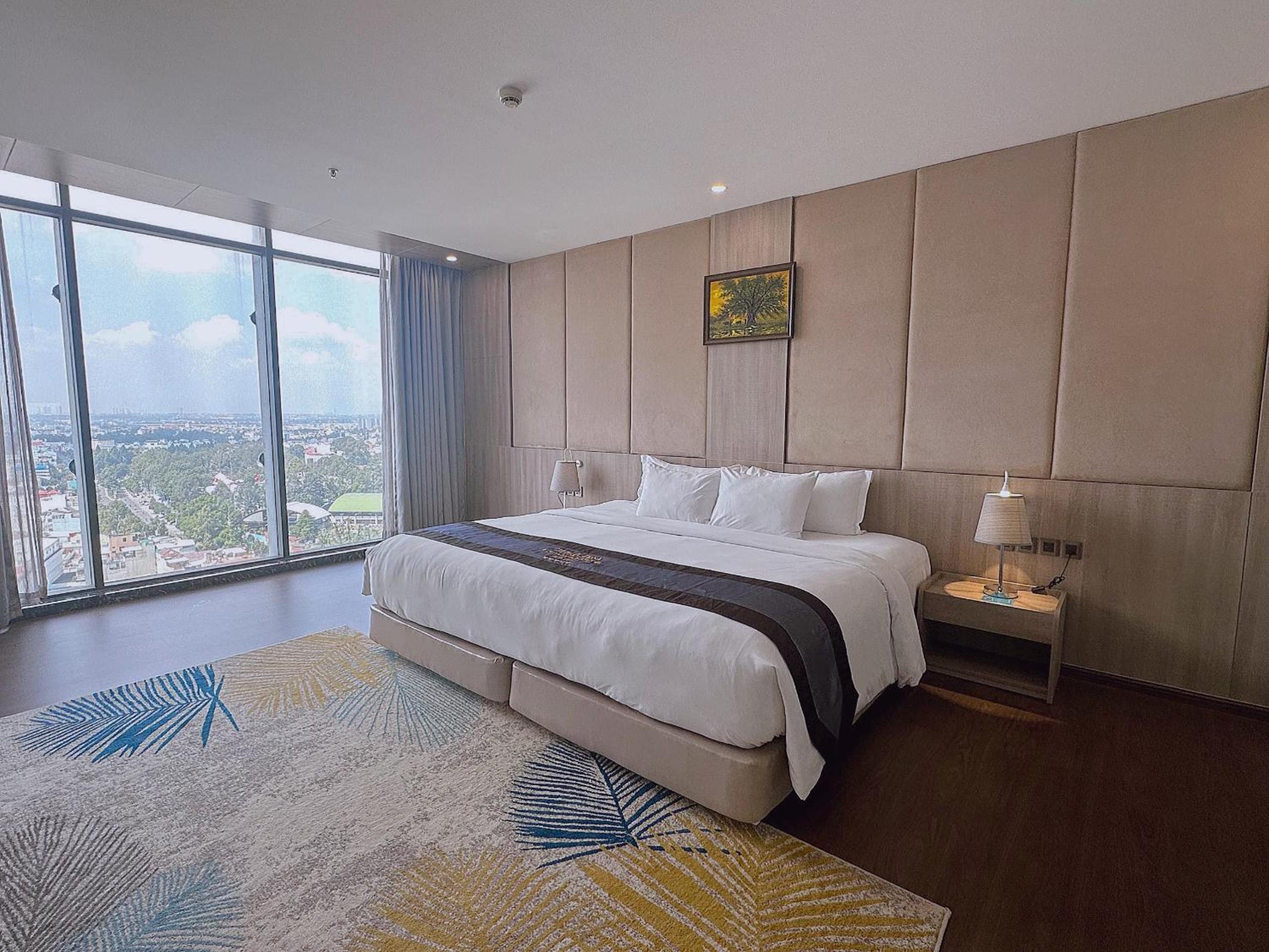 Residence Suite with City View  photo 1