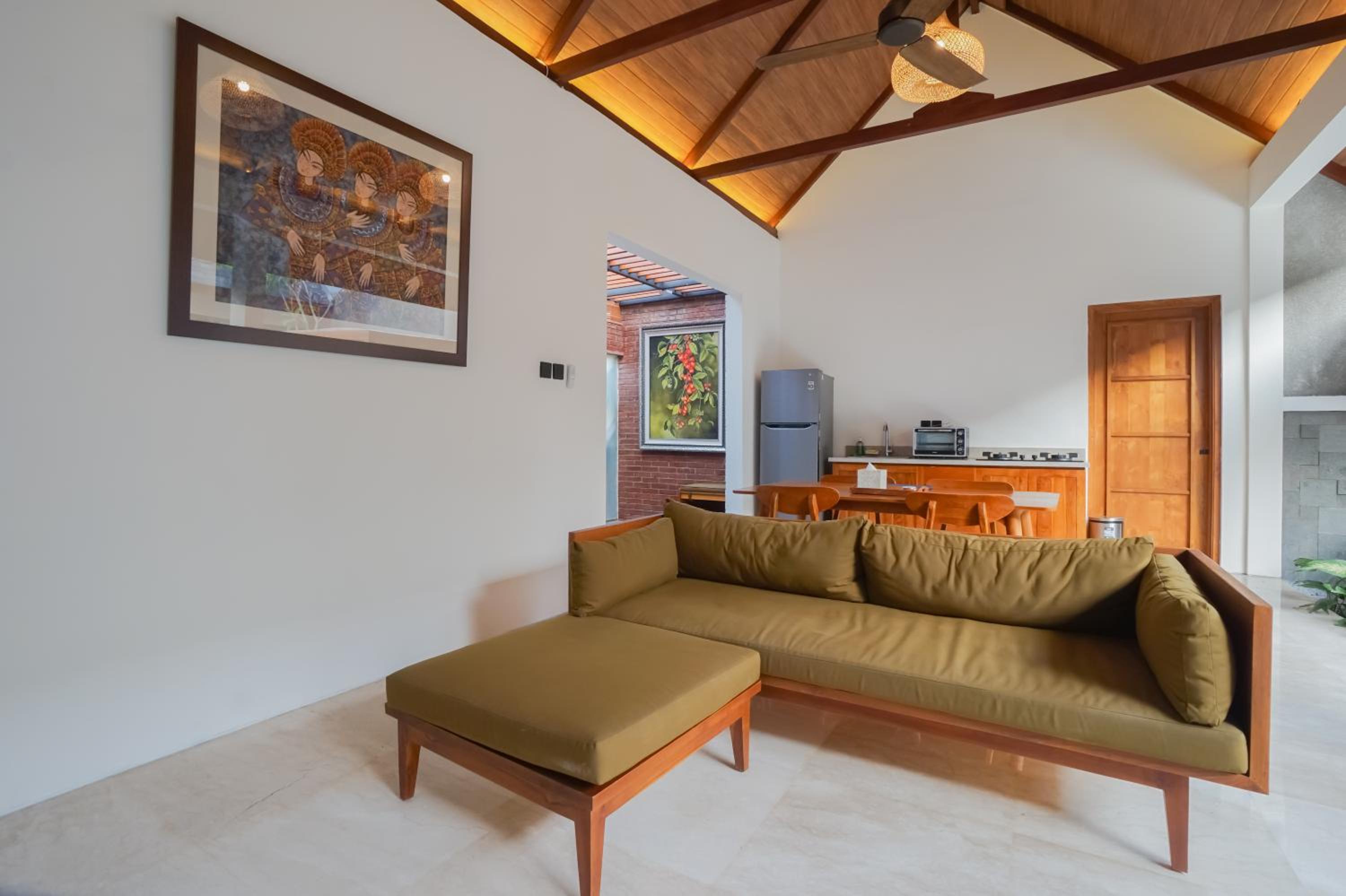 Family Pool Villa - Photo 10