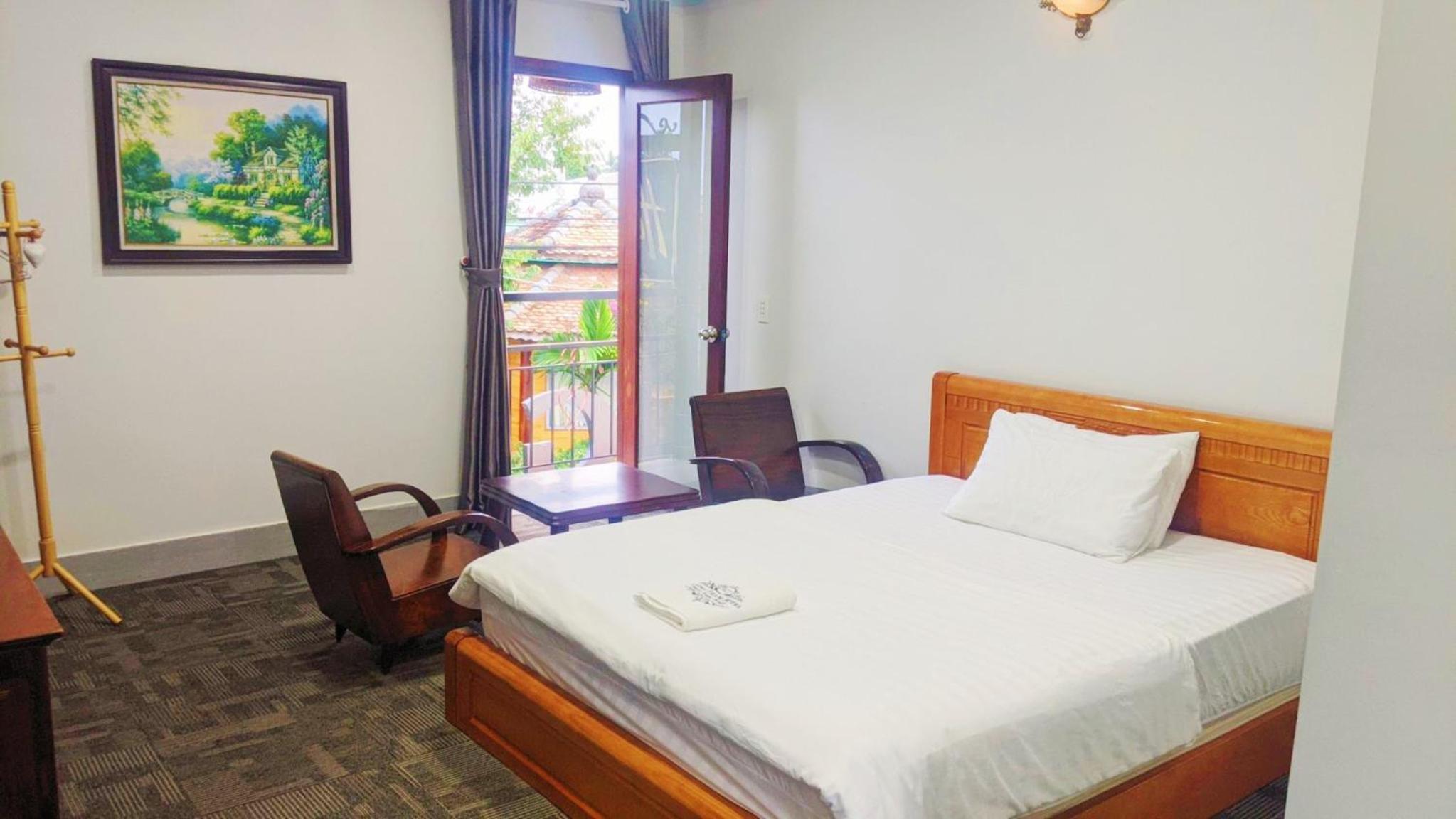 Twin Room with Mountain View photo 2
