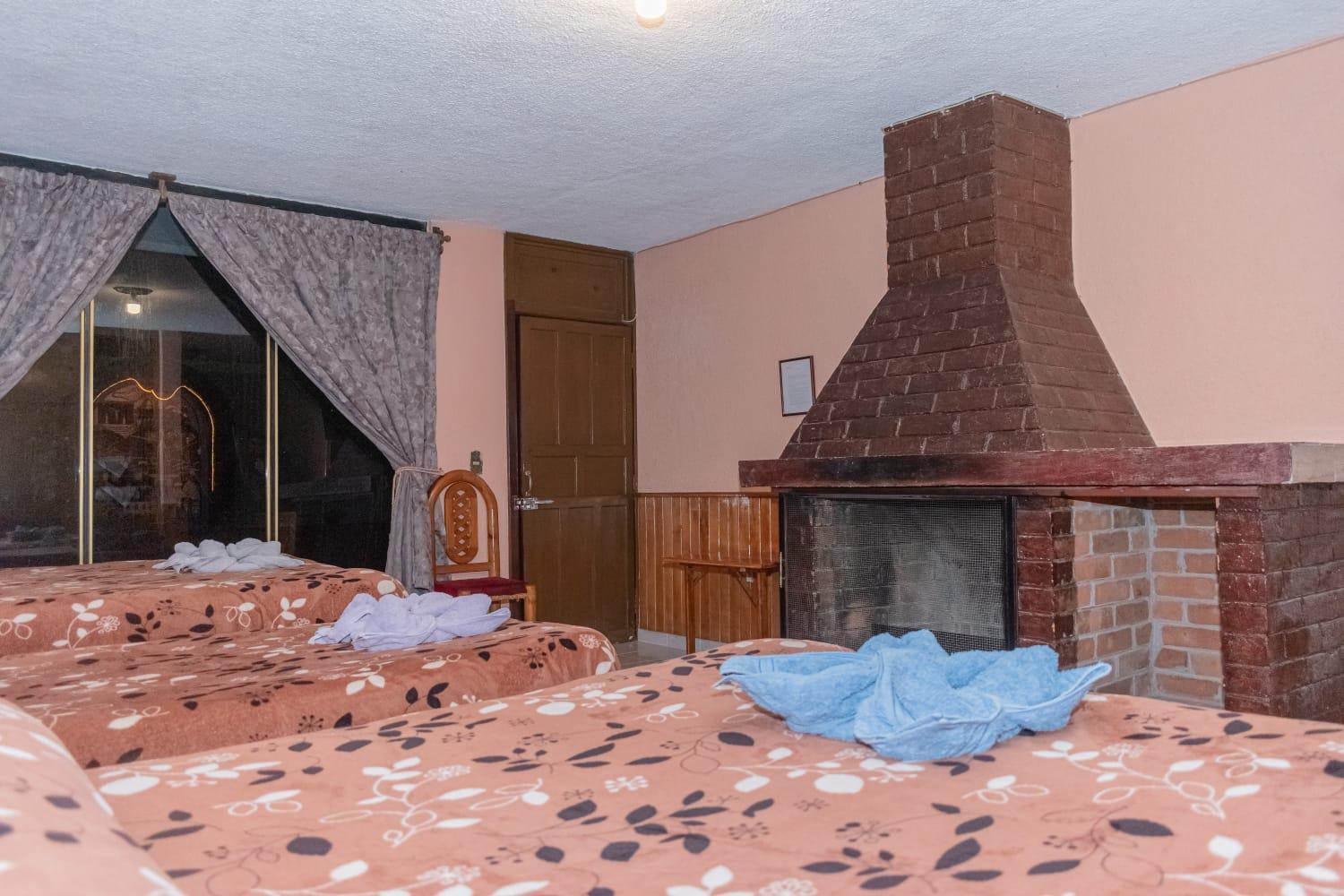 Family Room (5 Adults) photo 2